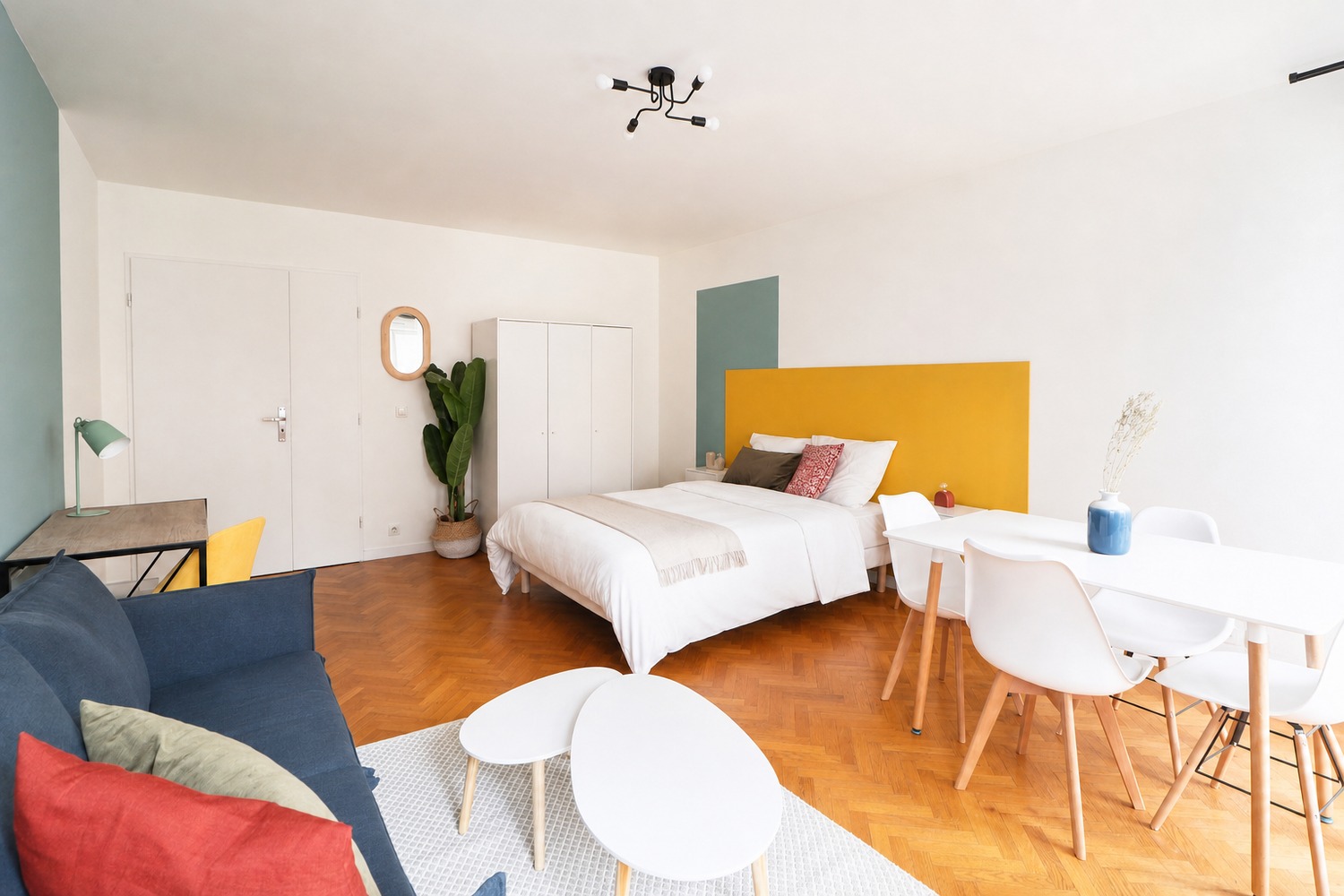 Spacious 23 m² master bedroom – SDN01