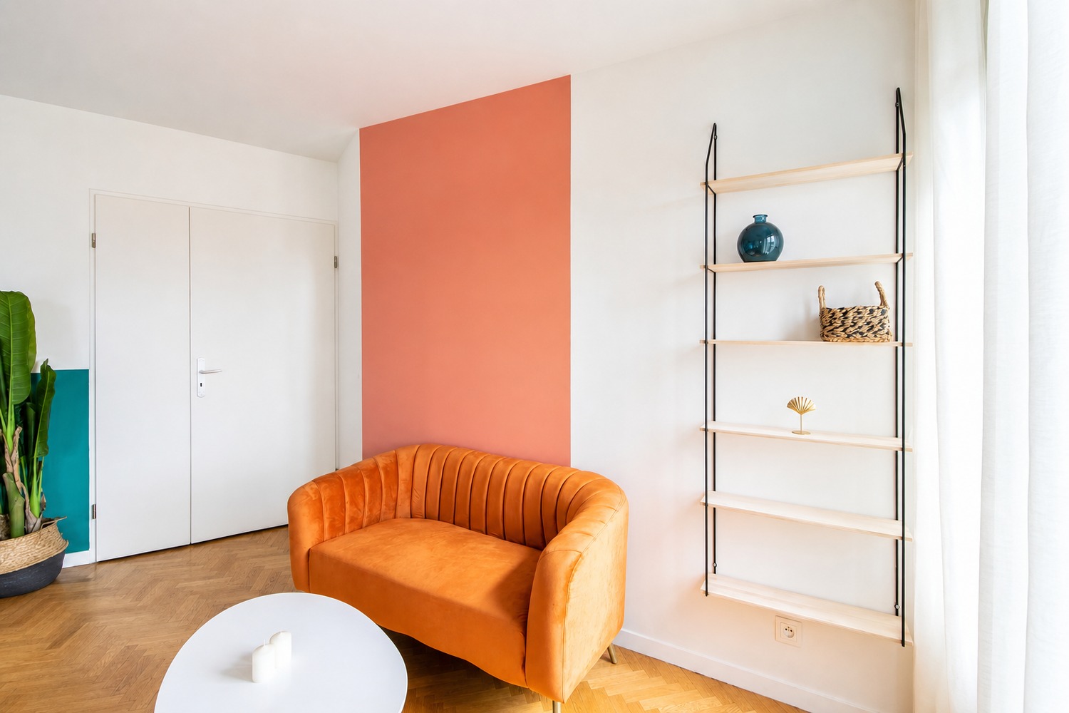 Spacious 23 m² bedroom to rent in Saint-Denis – SDN05