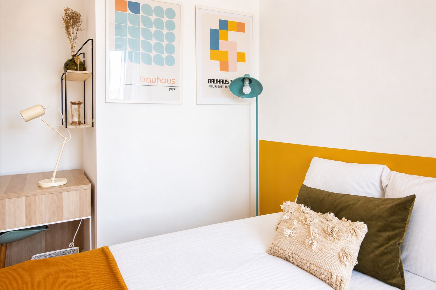 Cozy 10 m² bedroom to rent in Saint Denis – SDN14