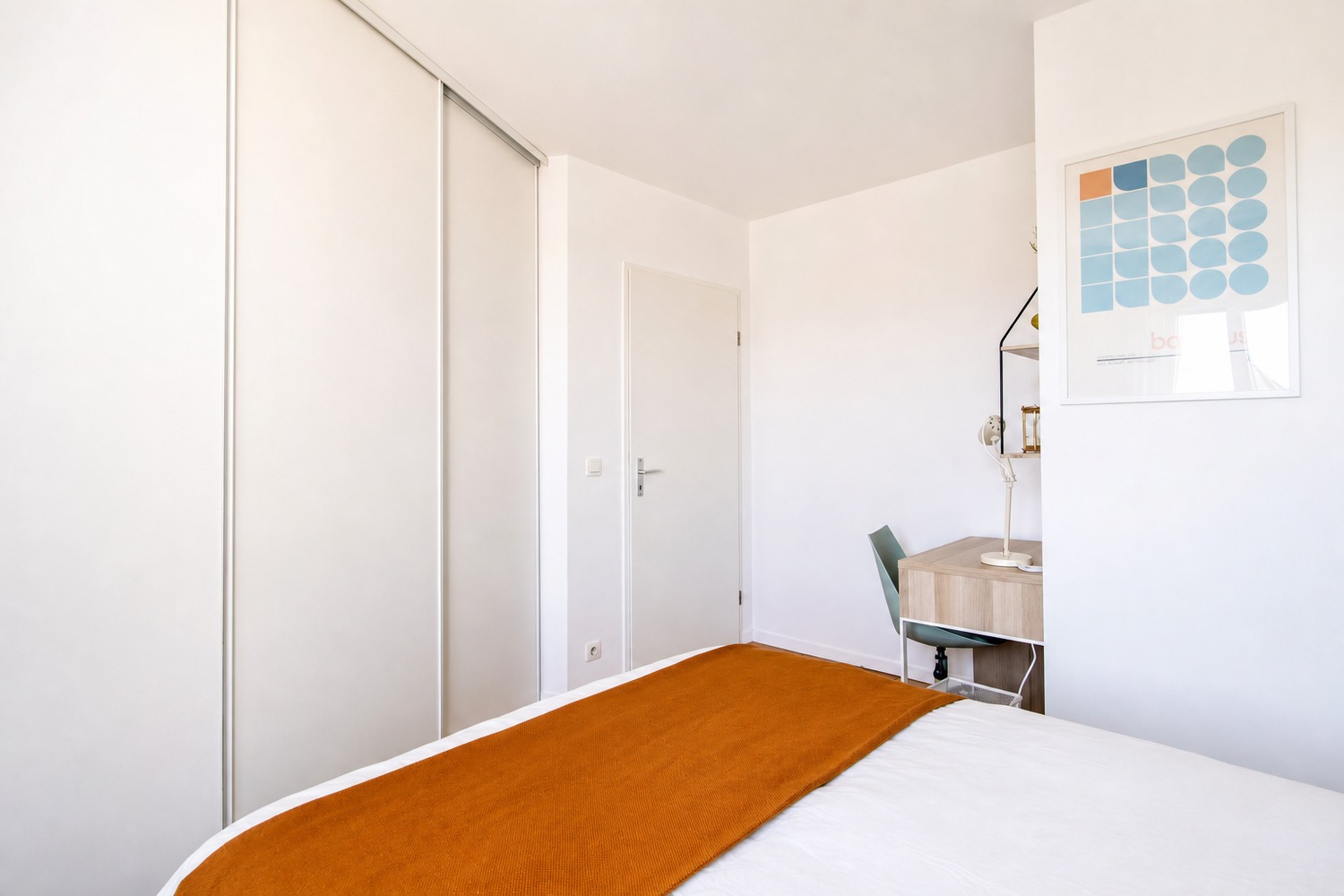 Cozy 10 m² bedroom to rent in Saint Denis – SDN14