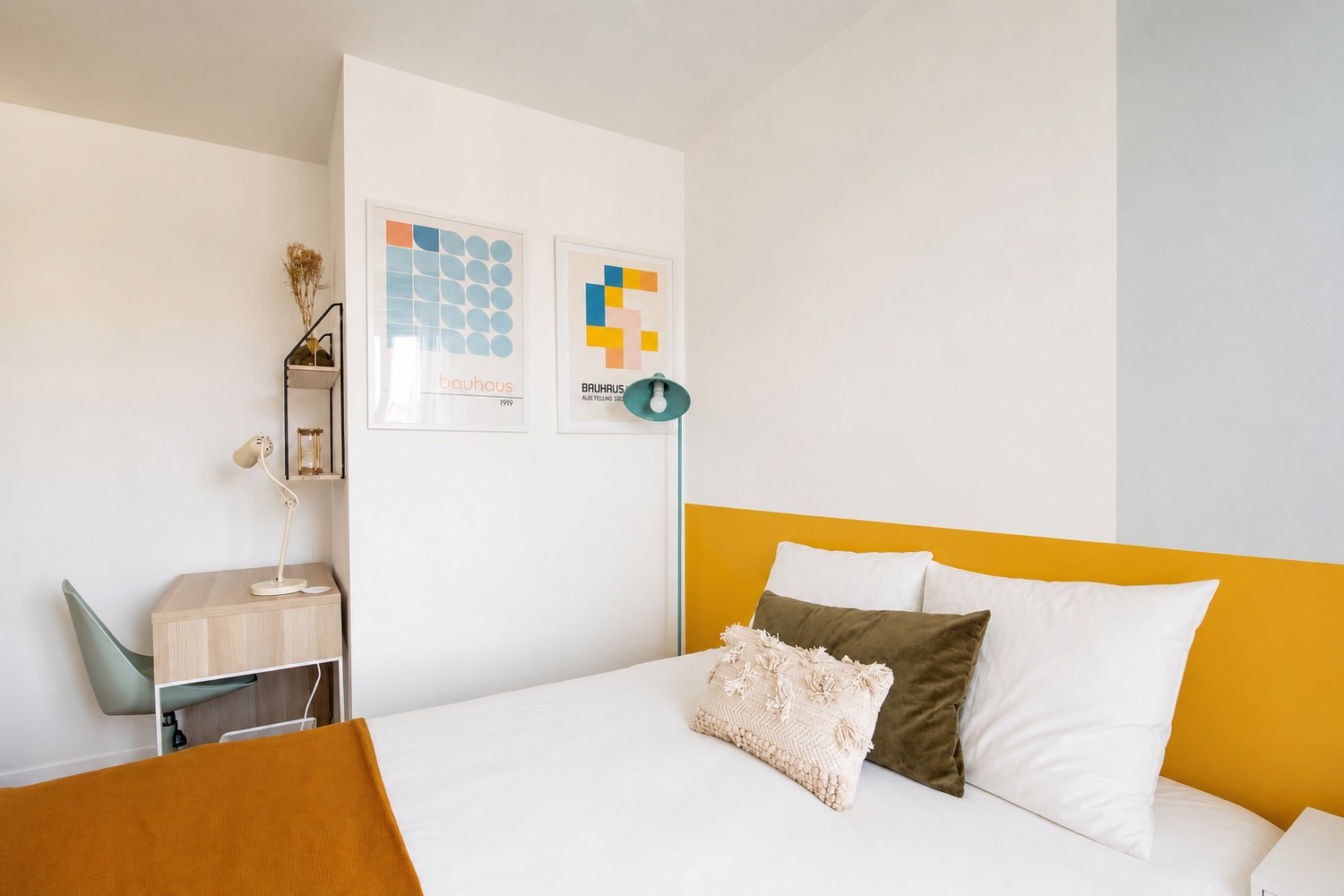 Cozy 10 m² bedroom to rent in Saint Denis – SDN14
