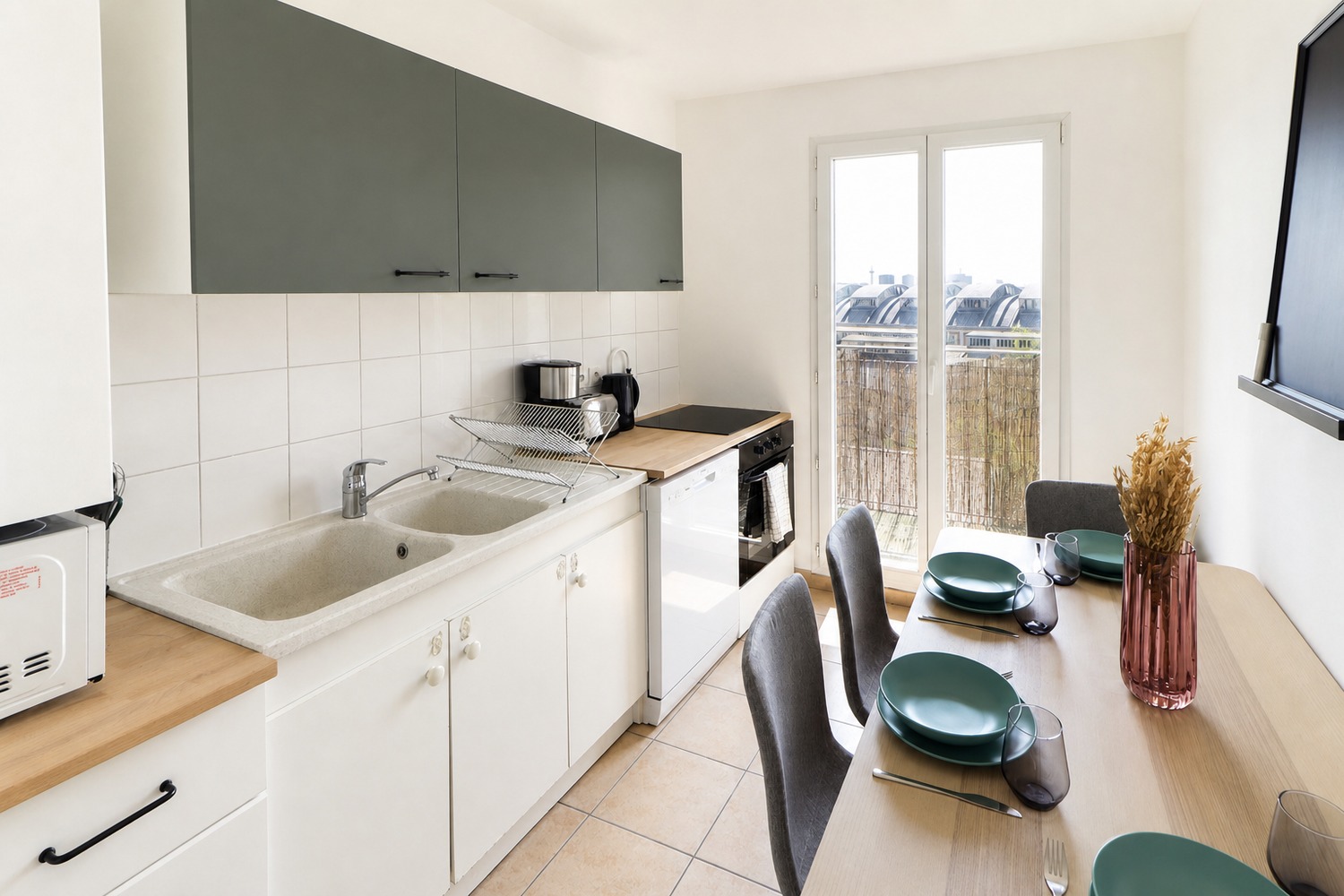 Cosy 13 m² bedroom with balcony for rent in coliving near Paris – SDN51