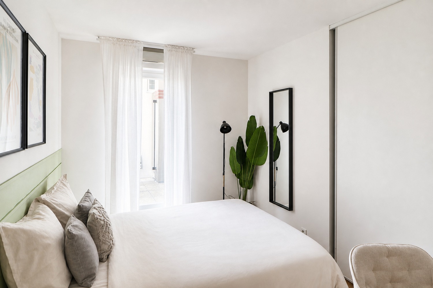 11 m² bedroom with balcony for rent in a large apartment in coliving in Saint-Denis – SDN54