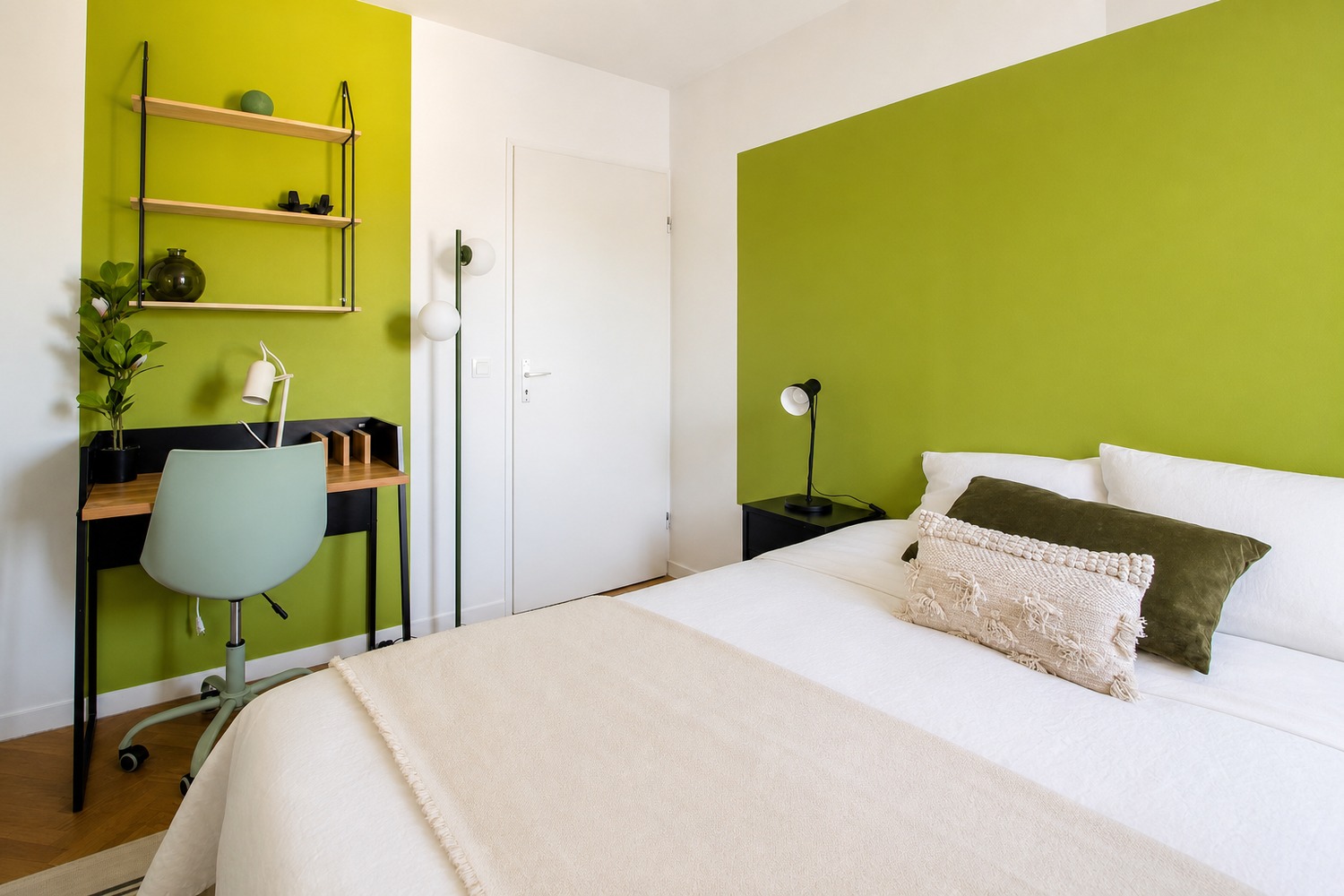 Cosy 10m² bedroom to rent in Saint Denis – SDN19