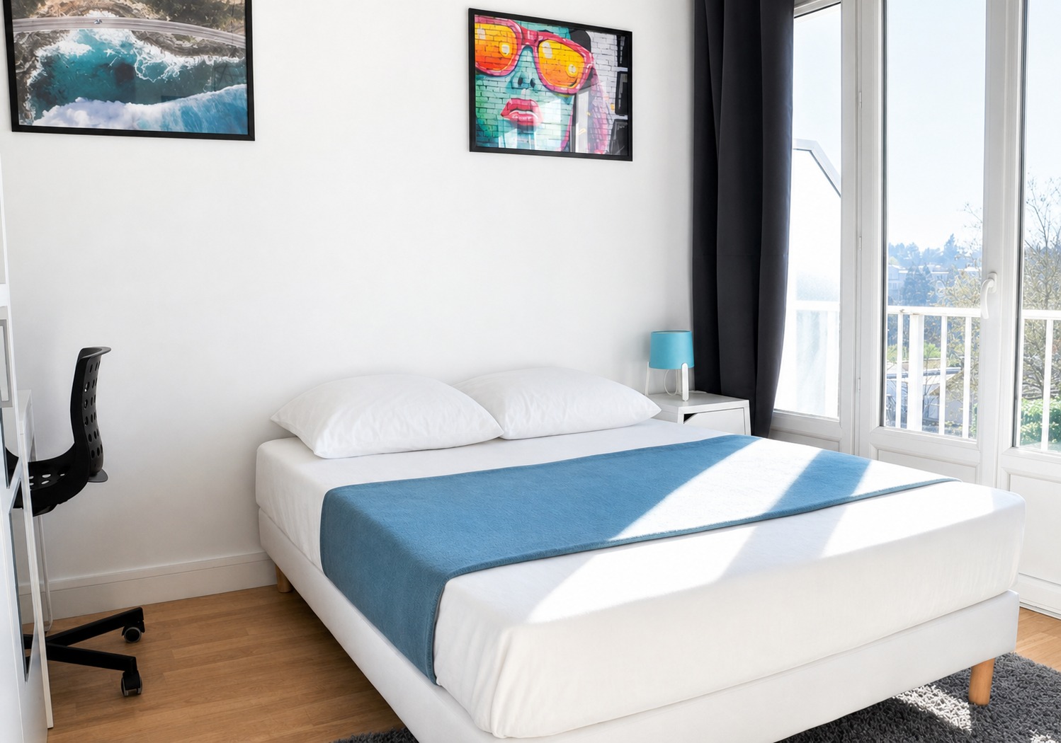 Large bedroom with balcony – 15m² – NT1