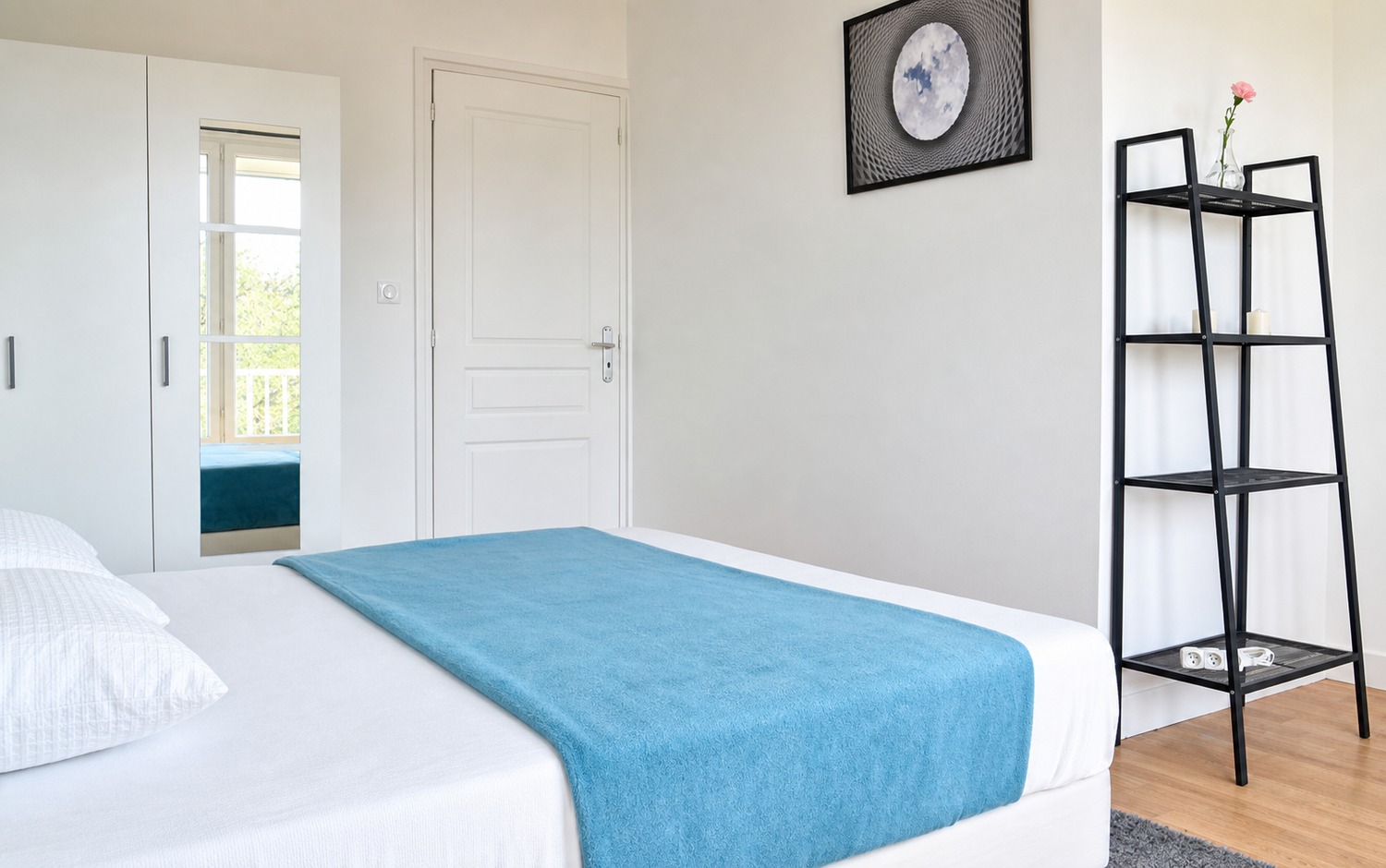 Spacious room with balcony – 15m² – NT2