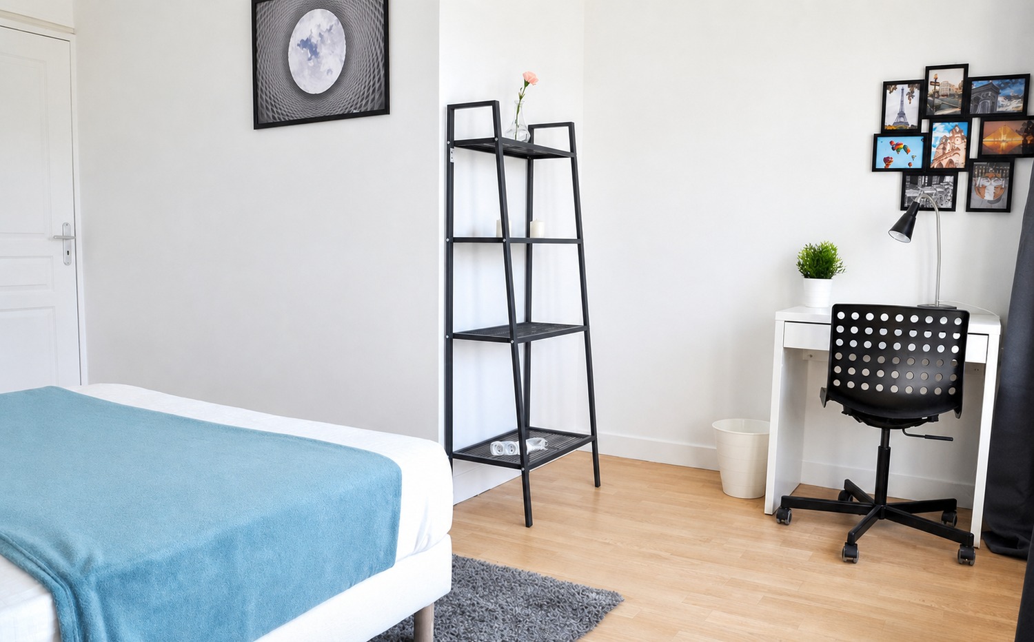 Spacious room with balcony – 15m² – NT2