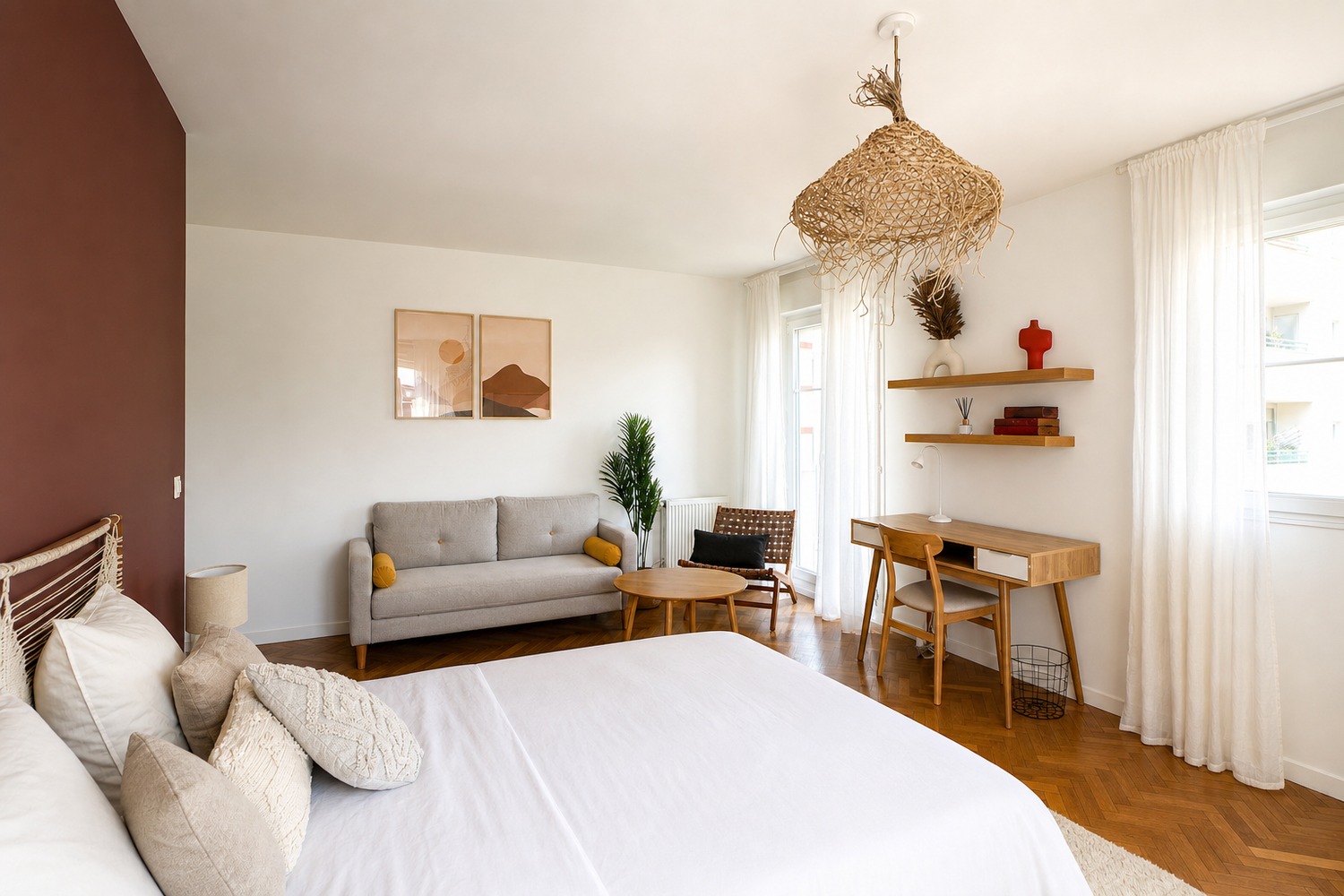 Spacious 23 m² bedroom with its private balcony for rent in coliving – SDN40