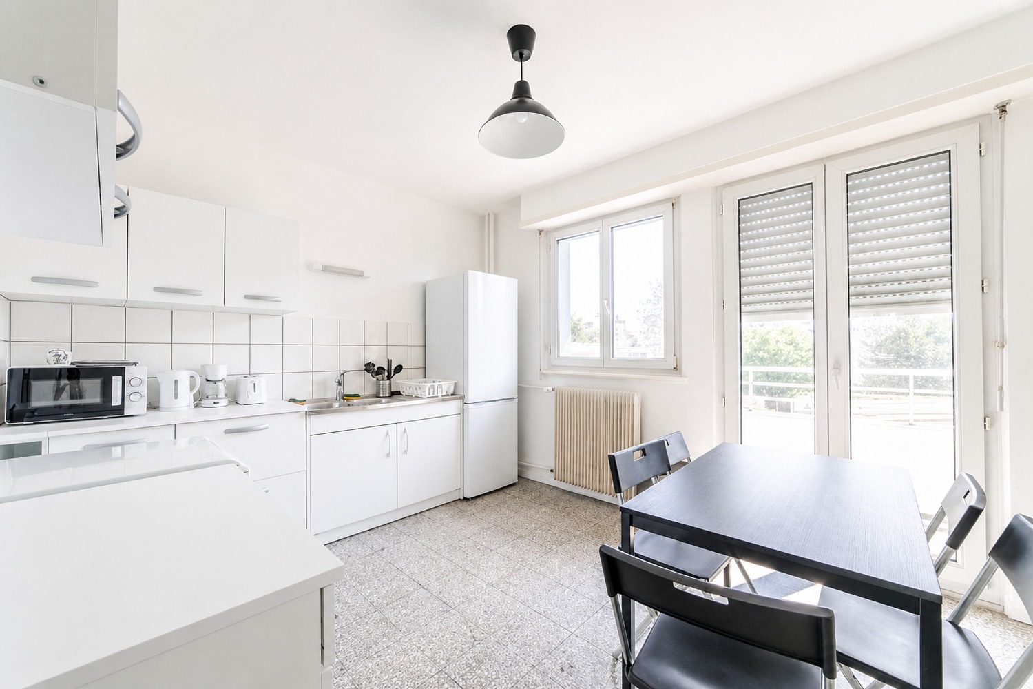 Spacious and bright room – 18m² – ST50