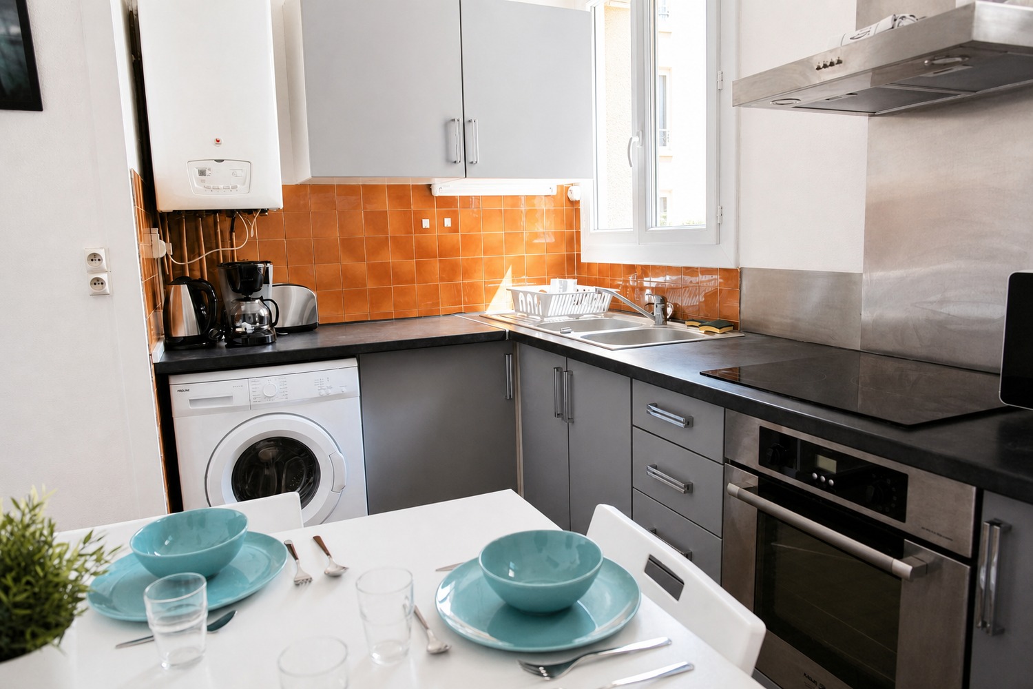 Cosy and bright room – 20m² – TO4