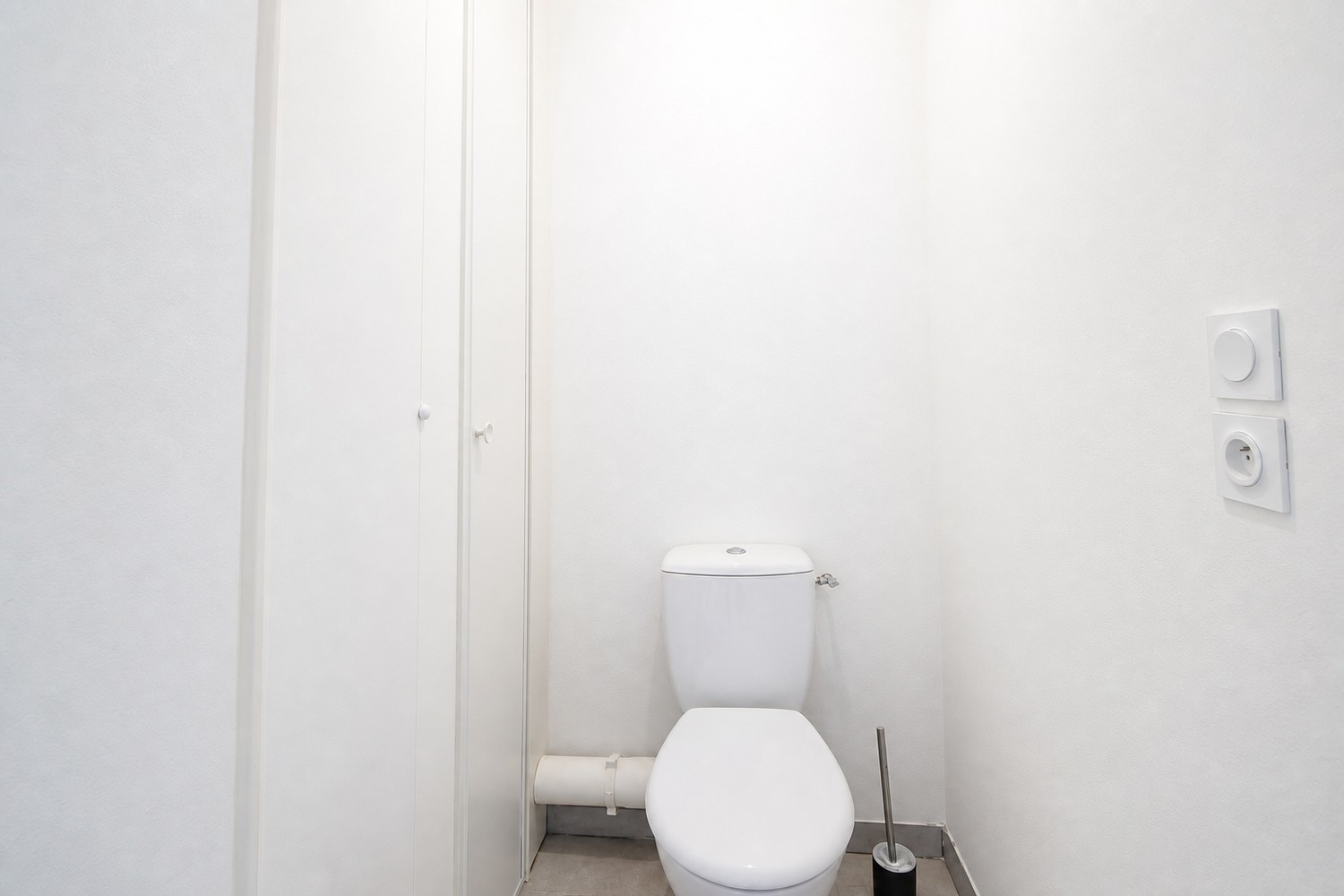 Neat 12 m² room to rent near Lyon – LYO25