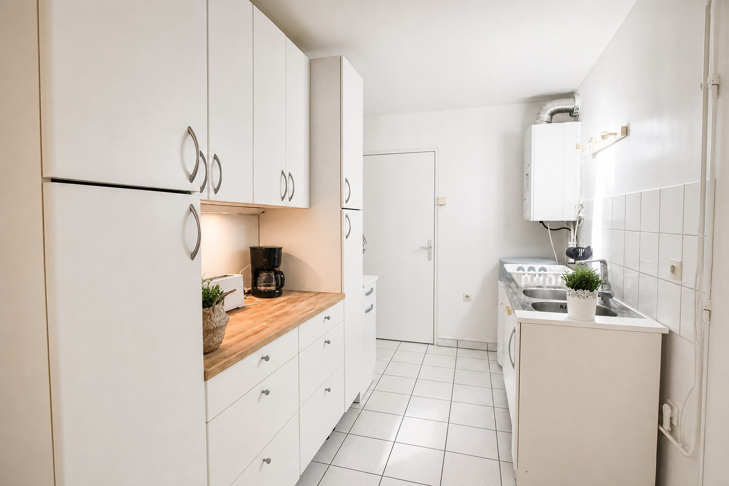 Beautiful bright room – 10m² – RU36