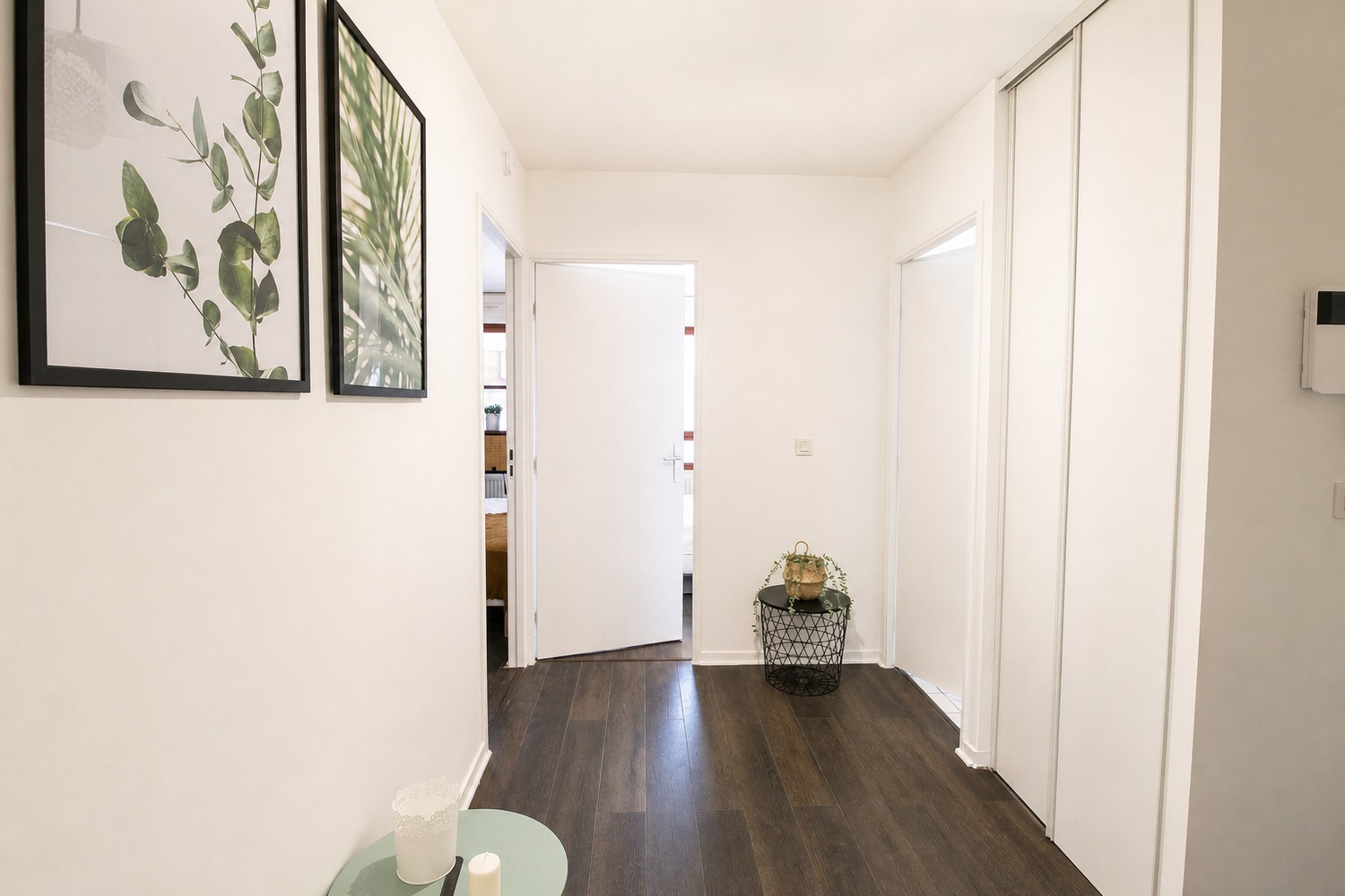 Beautiful bright room – 10m² – RU36
