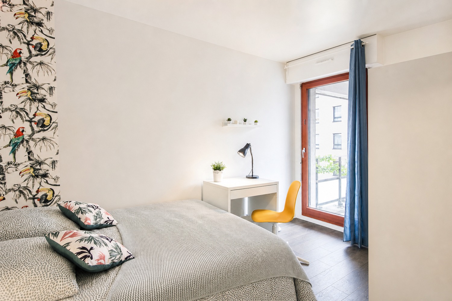 Beautiful bright room – 10m² – RU36