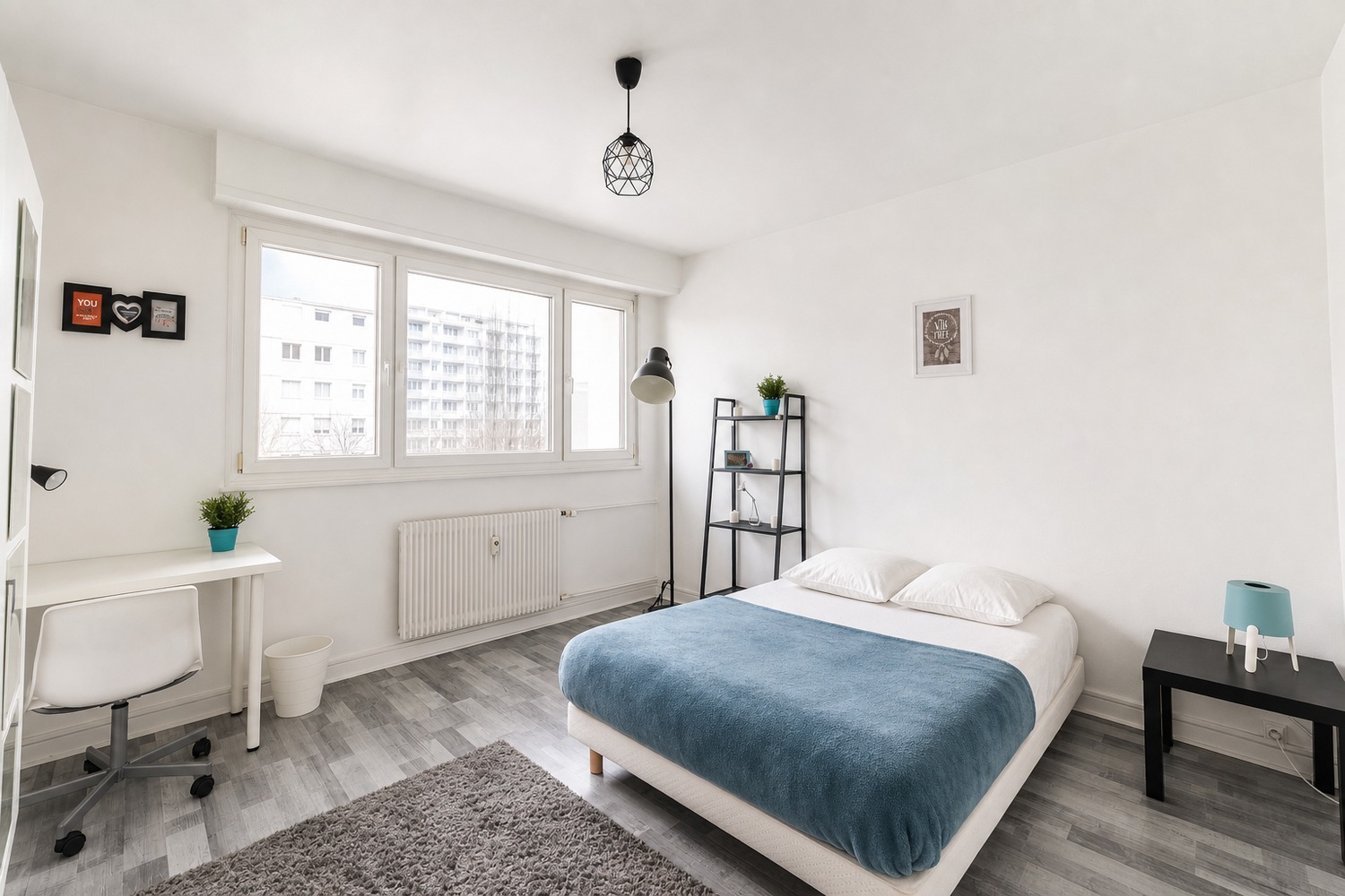 Large bright room – 16m² – ST22