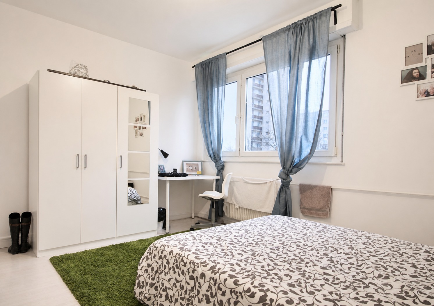 Grande chambre chaleureuse – 16m² - ST24