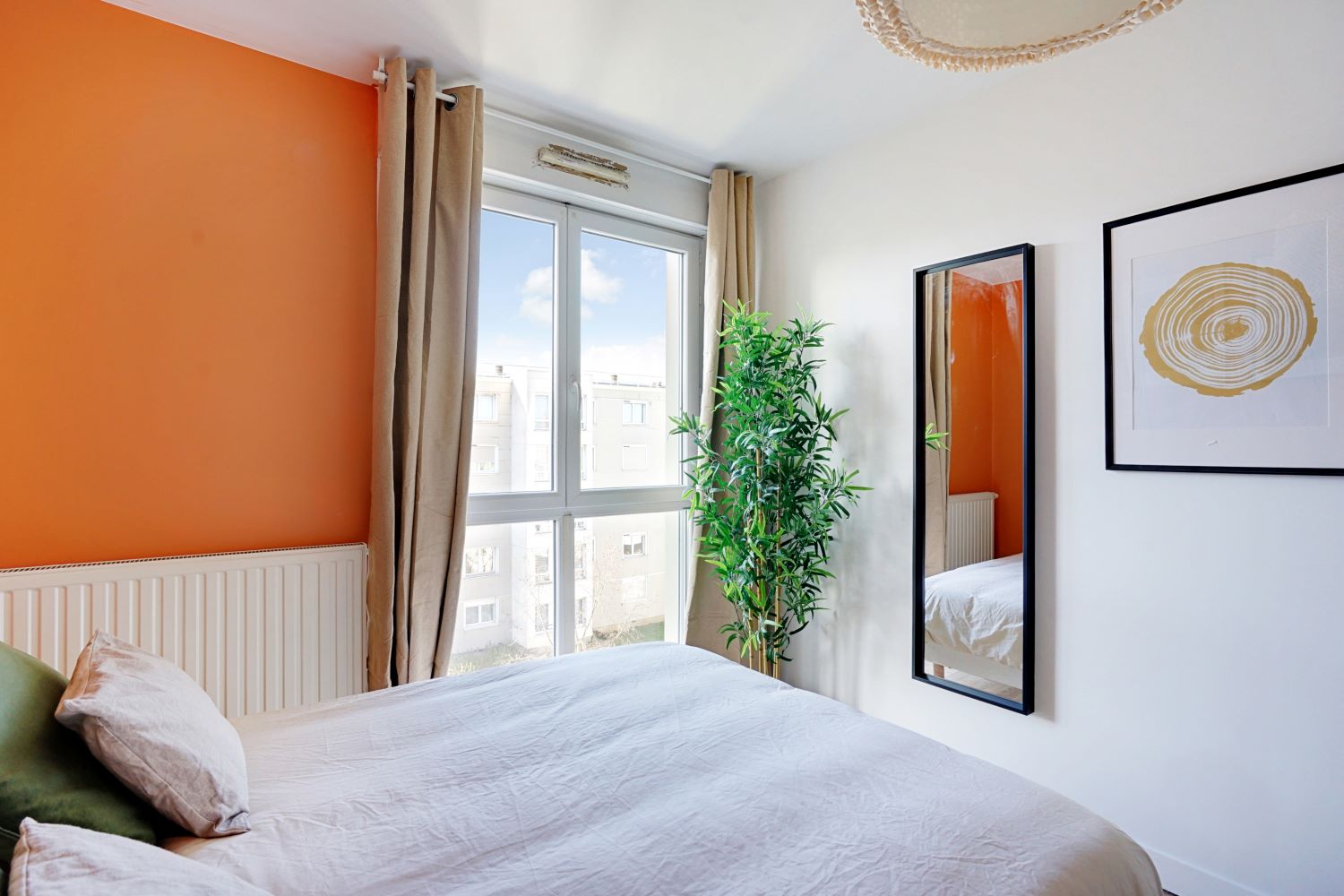 Settle into this cozy 11 m² room in co-living just outside of Paris – KRB4