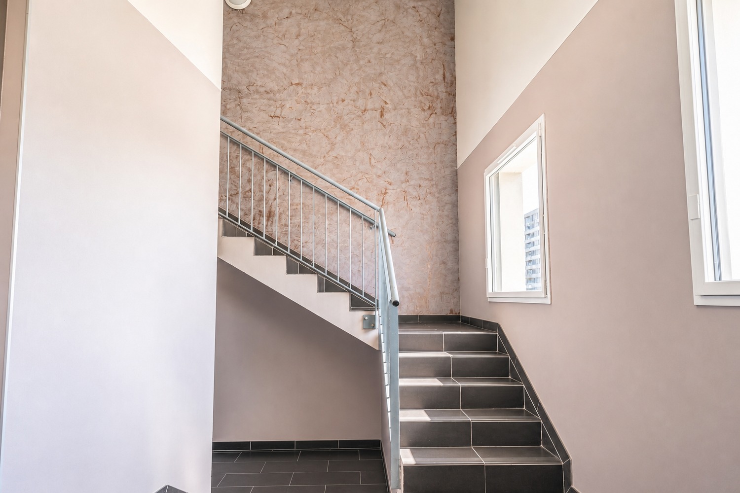 Move into this 14 m² co-living room on the Île de Nantes – NT5