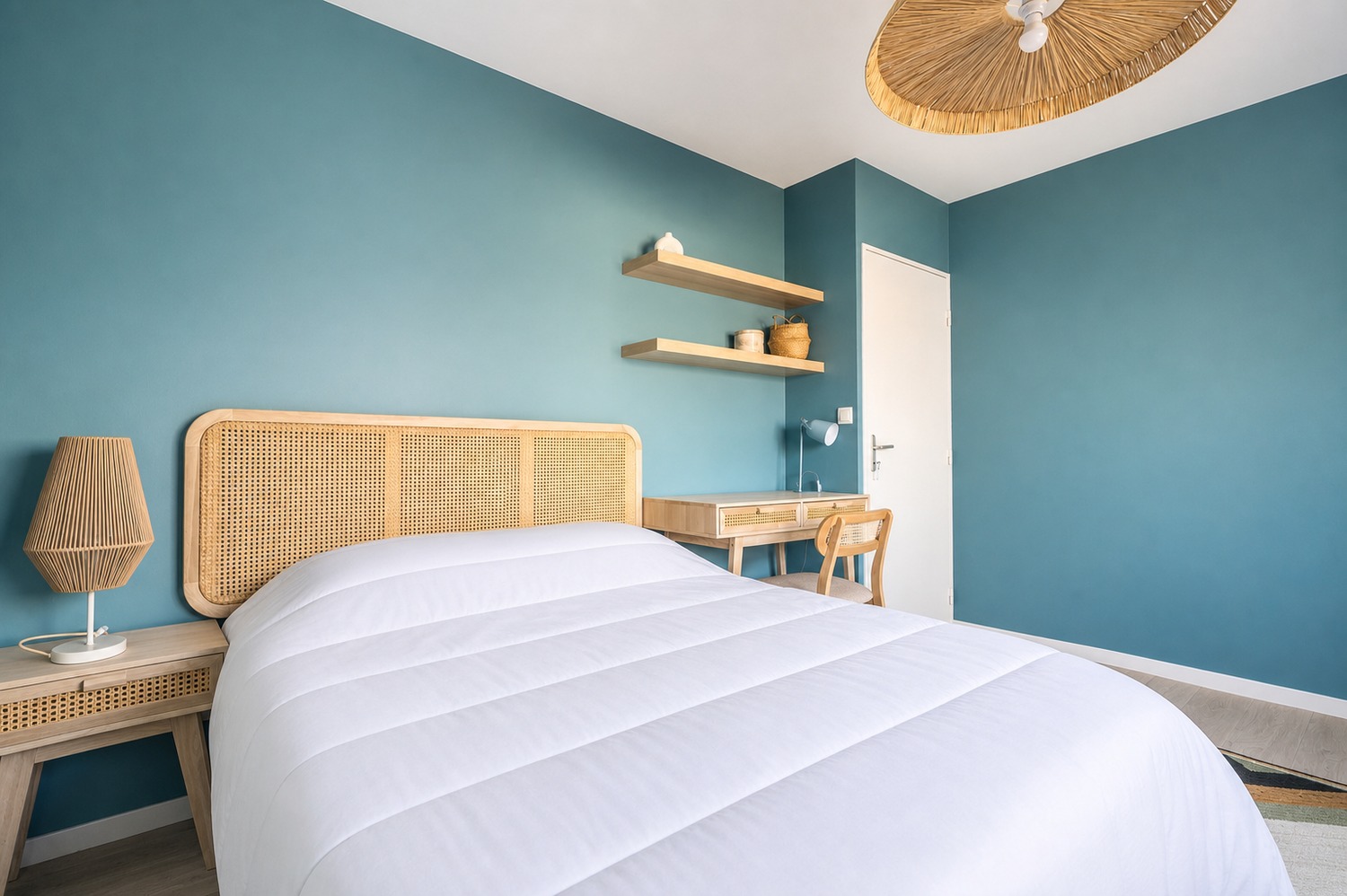 Move into this softly styled 12 m² room in a coliving space for rent in Nantes – NT19