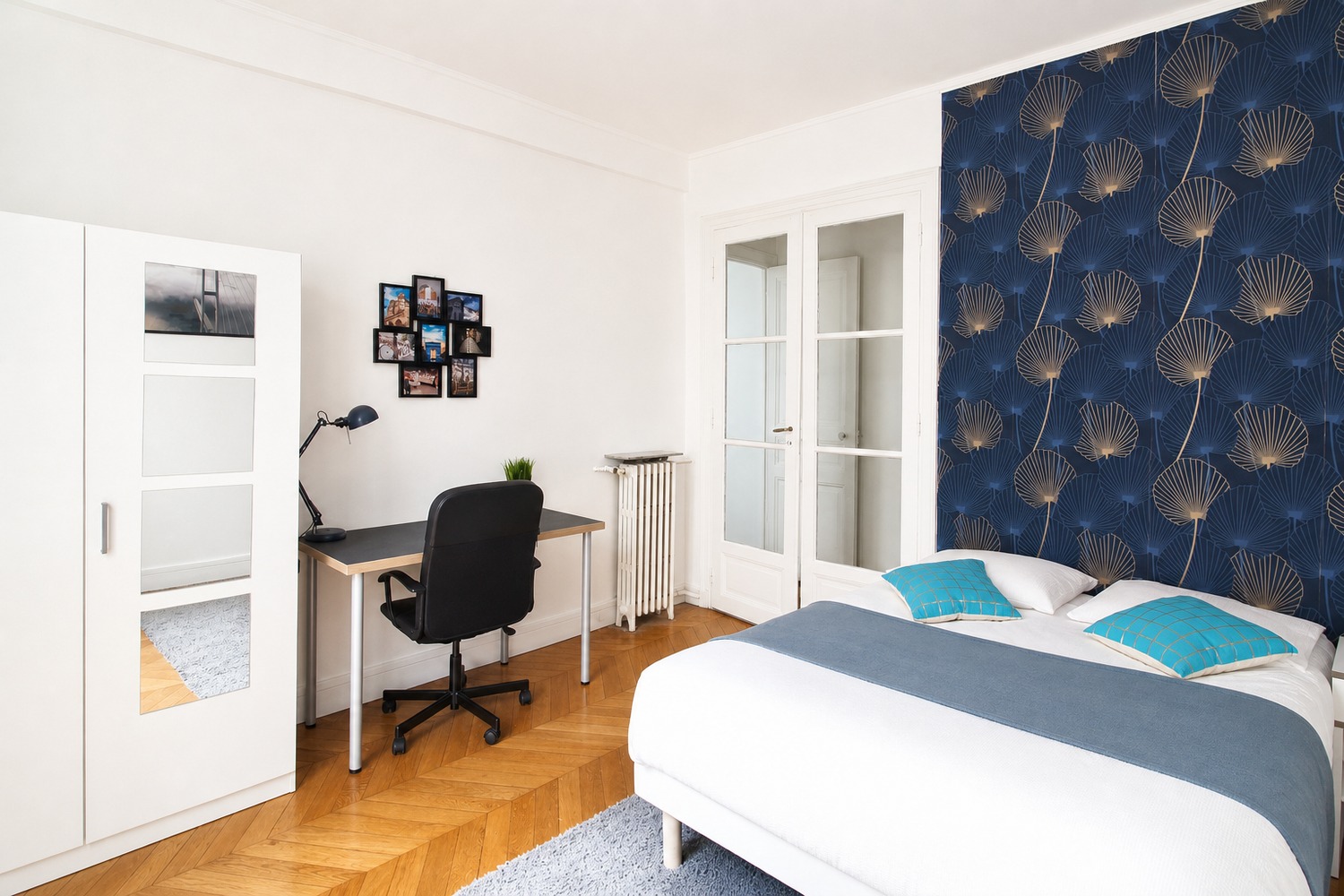 Spacious and bright room – 14m² – PA32
