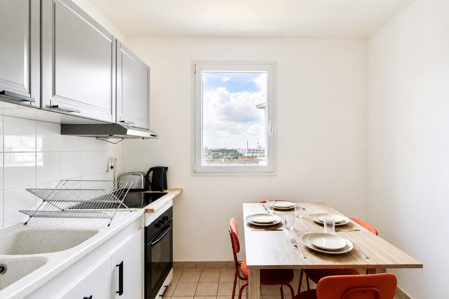 Charming 10 m² bedroom for rent in an apartment in coliving near Paris – SDN48