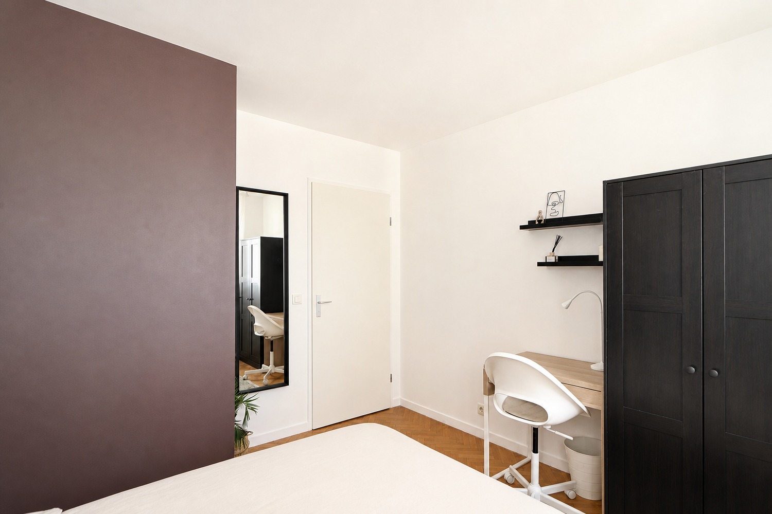 Charming 10 m² bedroom for rent in an apartment in coliving near Paris – SDN48