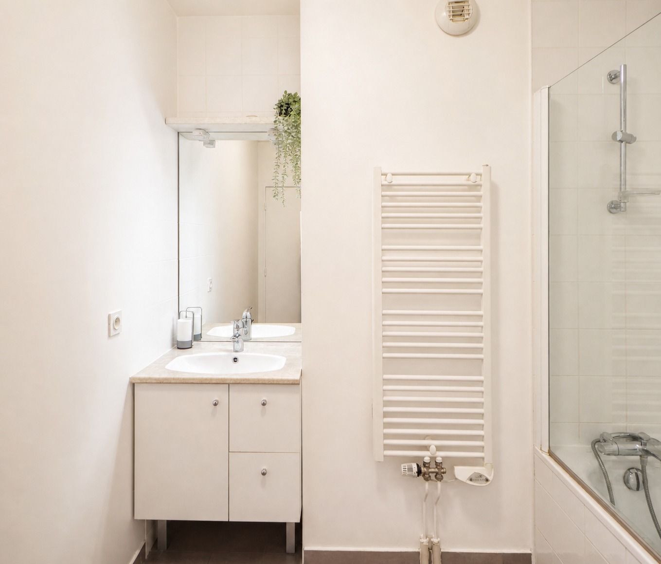 Rent this modern 13 m² bedroom in coliving at Rosa Parks – PA83