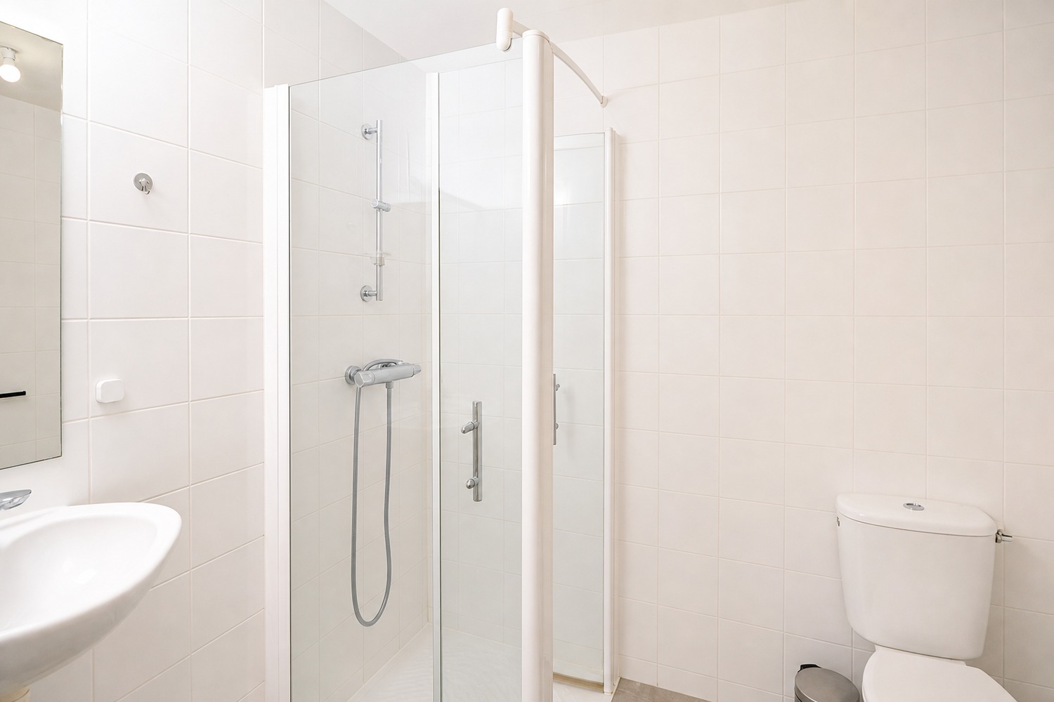 Rent this 15 m² bedroom with a cosy atmosphere in coliving at Rosa Parks – PA70