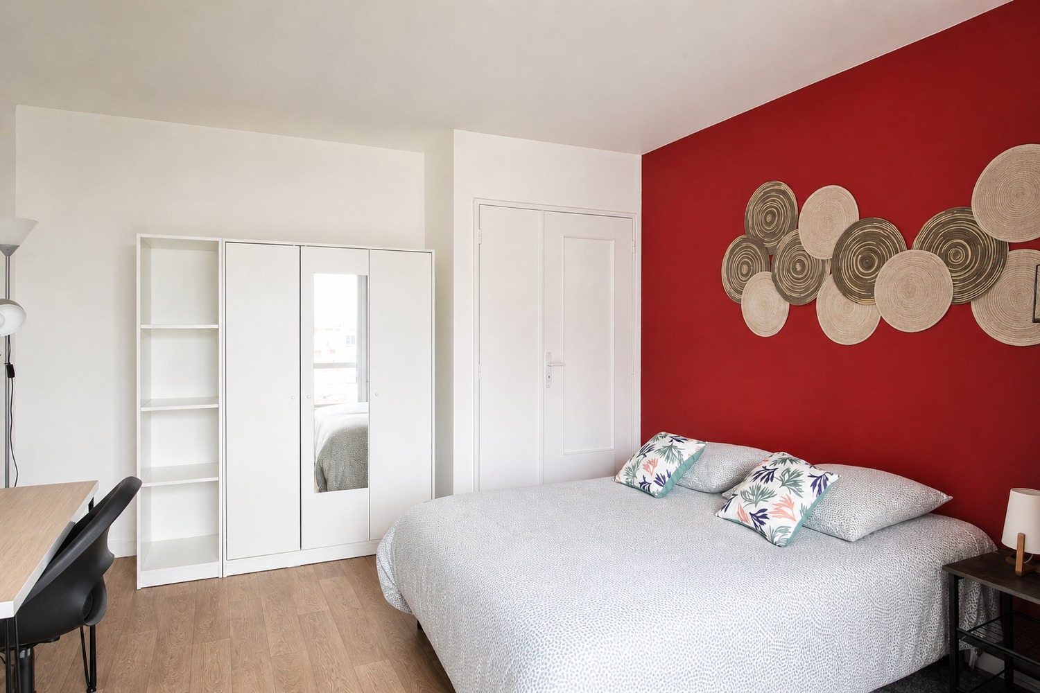 Large bright room – 16m² – LV6