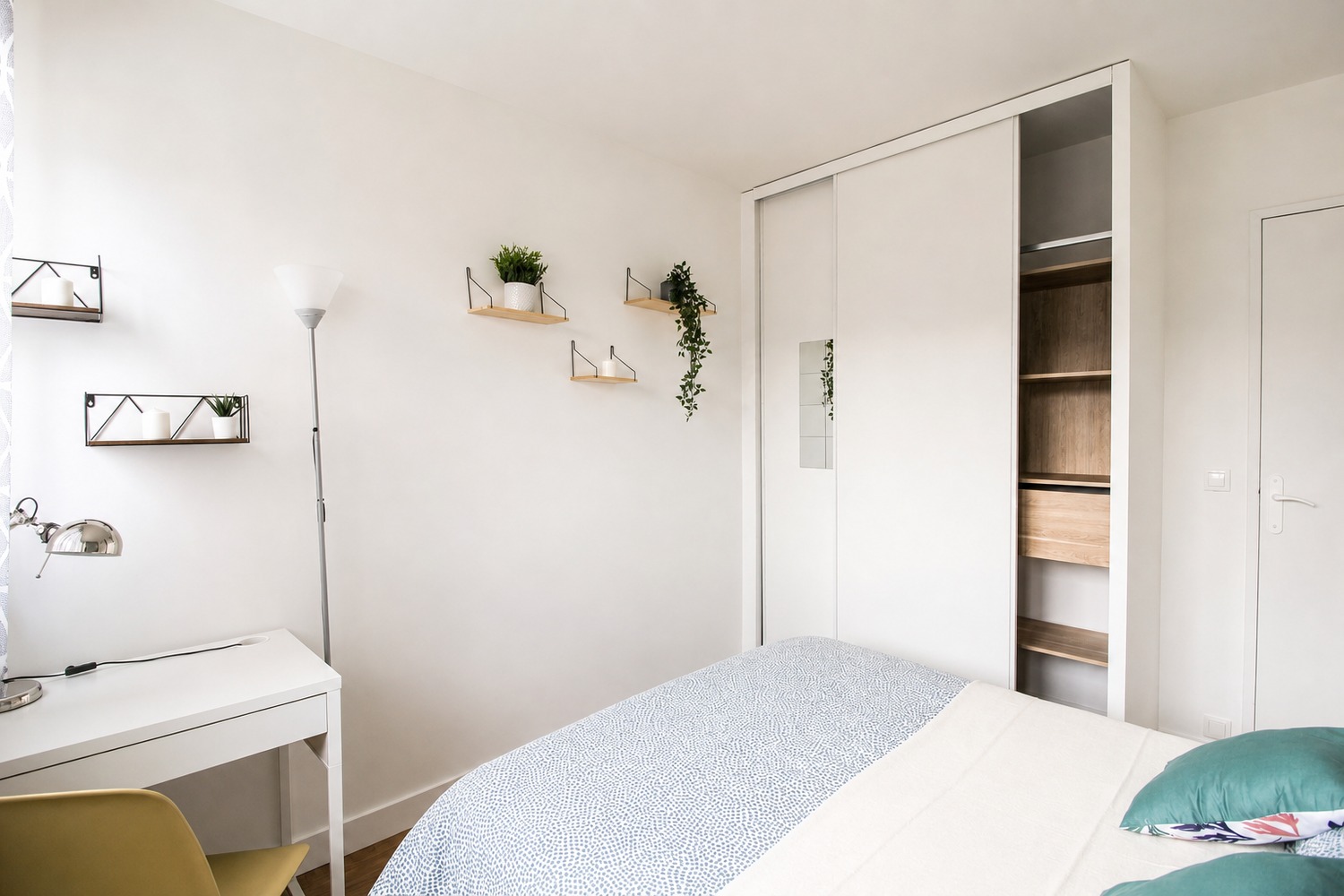 Nice cosy room – 10m² – LV8
