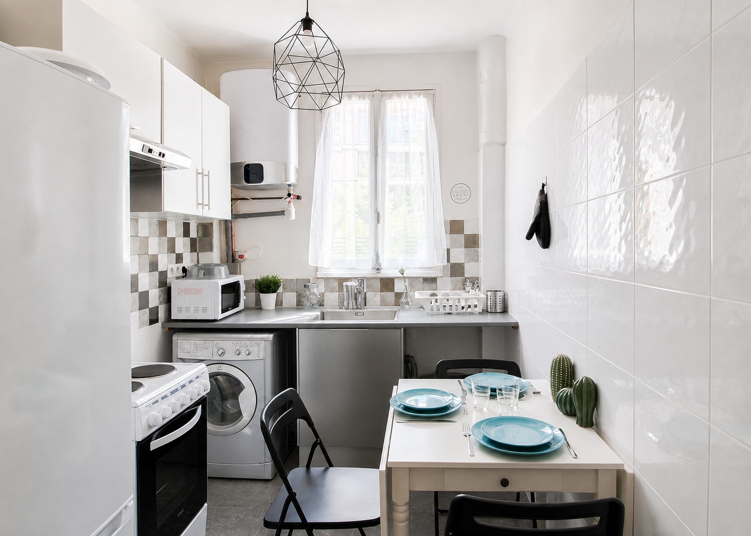 Bright and cosy room – 14m² – PA25