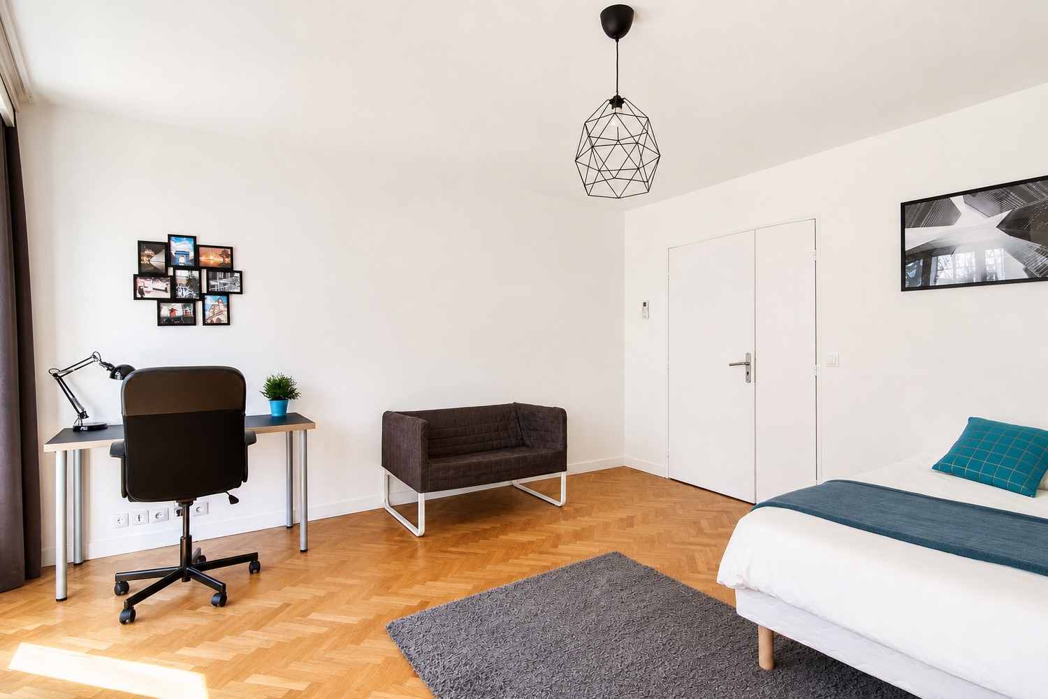 Grande chambre lumineuse – 23m² – RU27