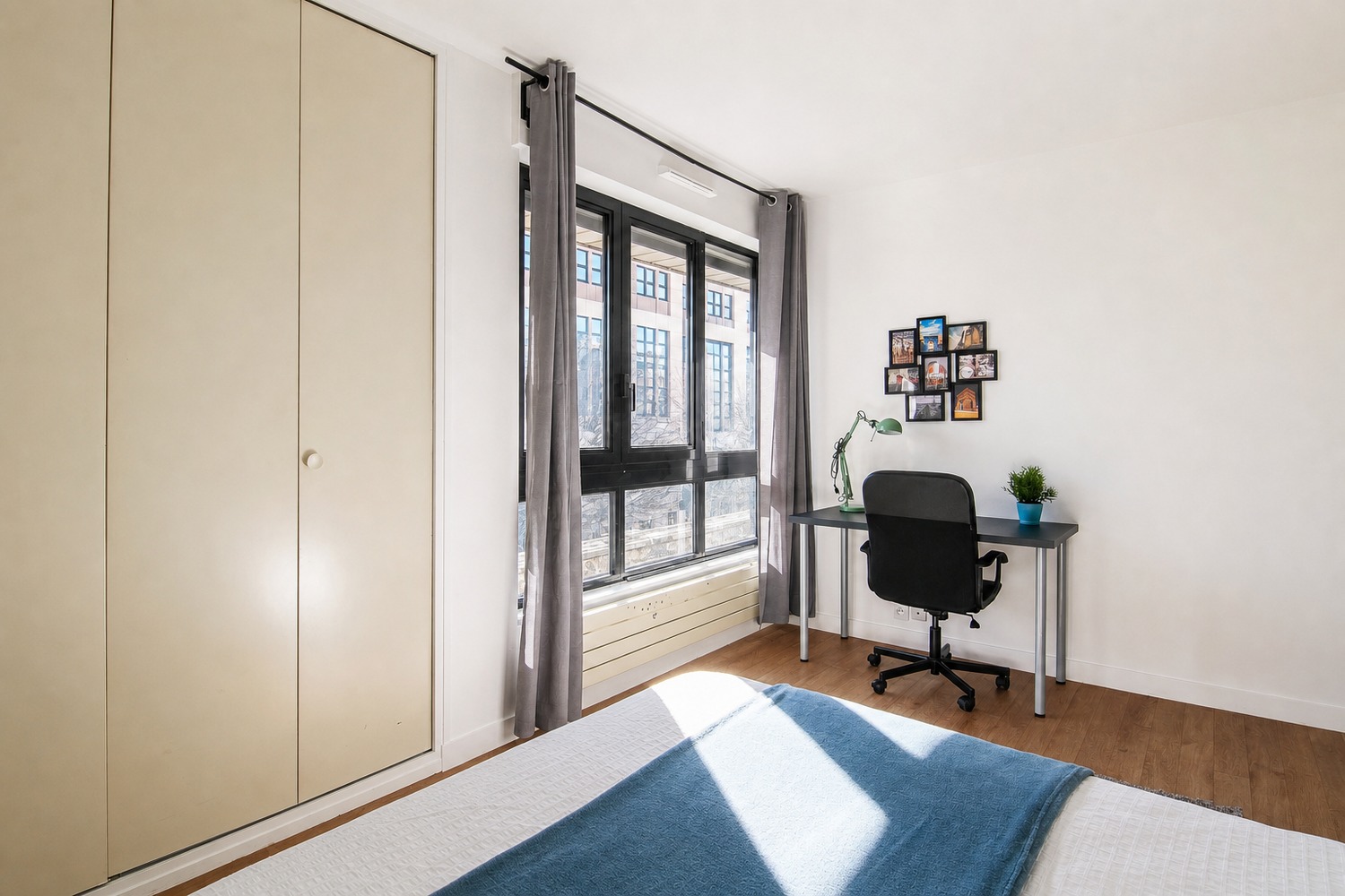 Spacious and cosy room – 15m² – RU30