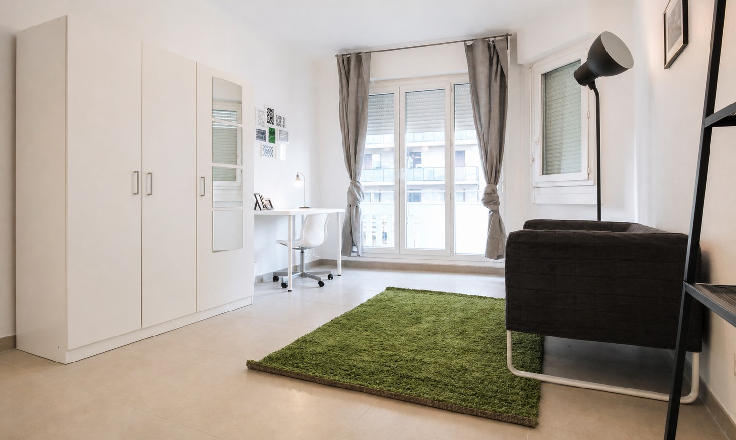 Large bright bedroom – 27m² – MA1