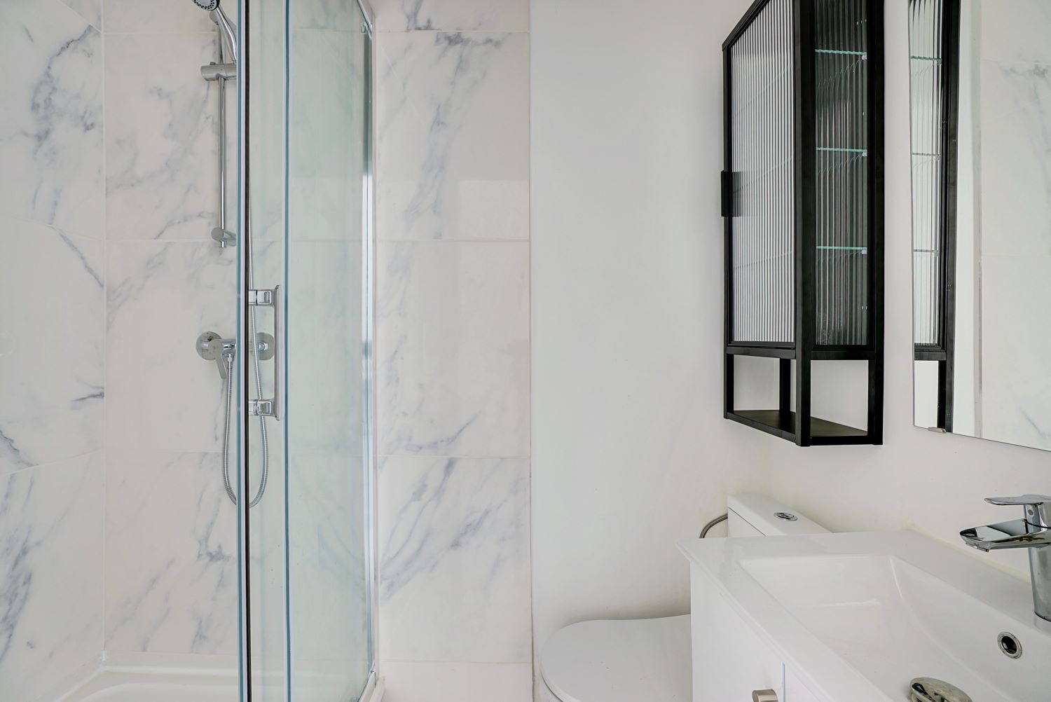 Move into a pleasant 12 m² bedroom – CL44