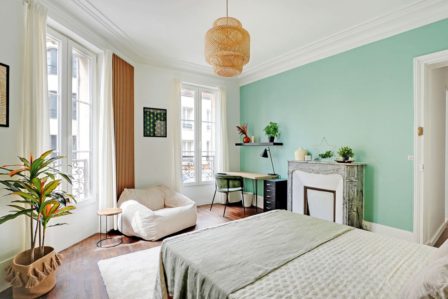 Move into a spacious 16 m² bedroom – CL45