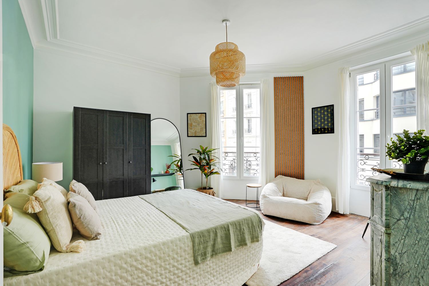 Move into a spacious 16 m² bedroom – CL45