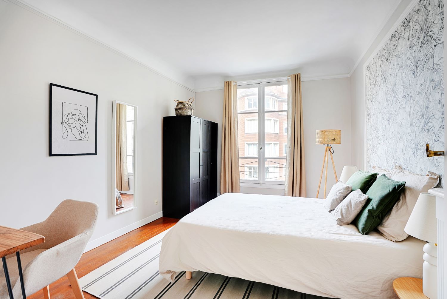 Rent this sleek 13 m² room in a co-living space in the 15th arrondissement of Paris – PA106