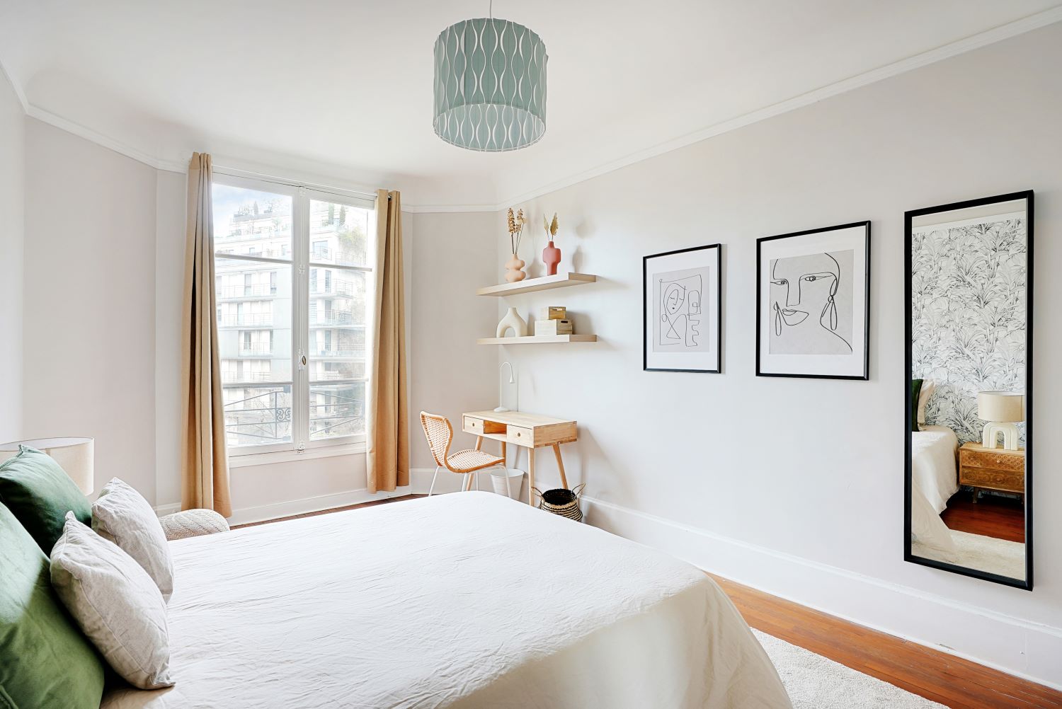 Rent this large 15 m² room in a co-living space near Javel in Paris – PA107