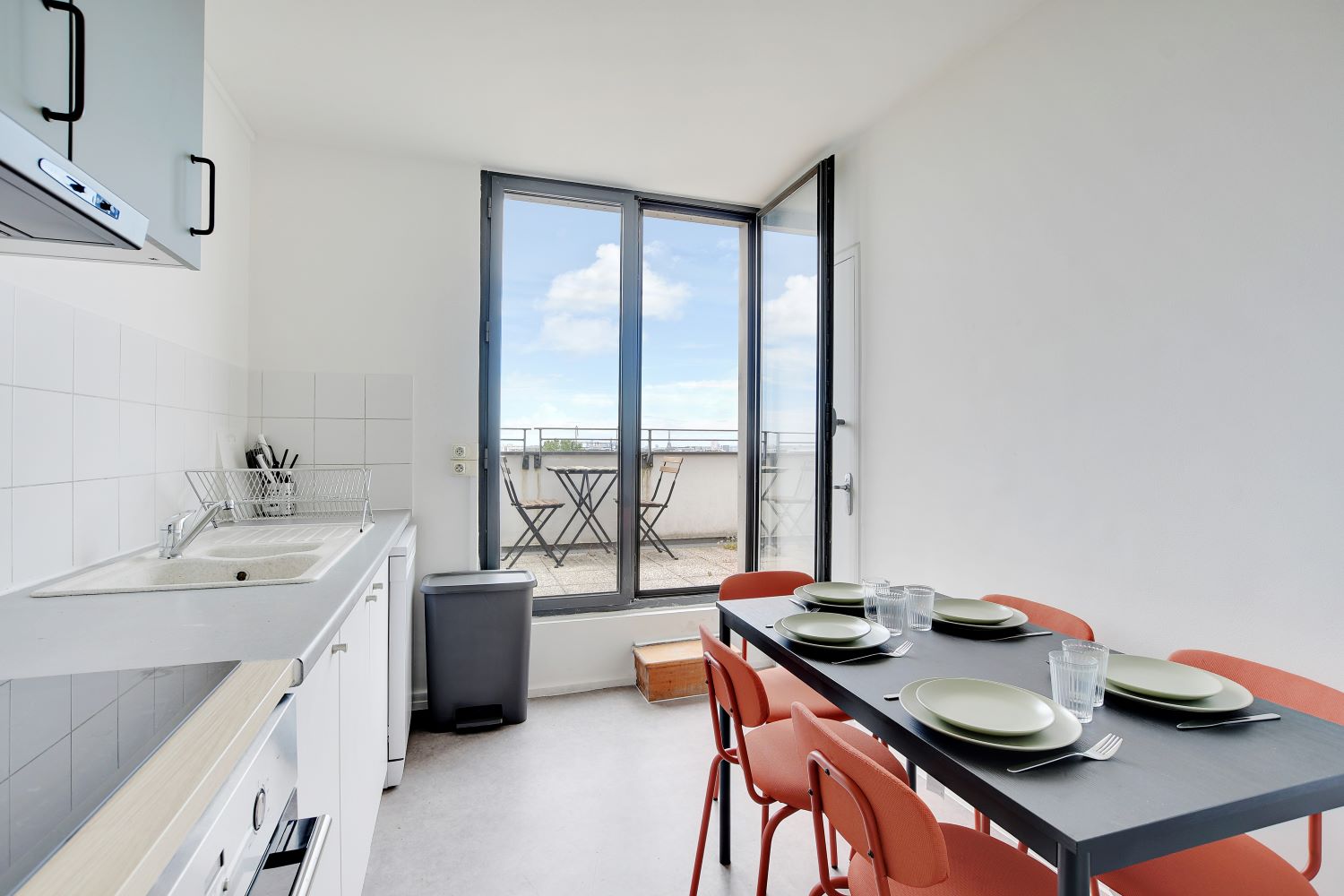 Move into this sleek 11 m² room – KRB14