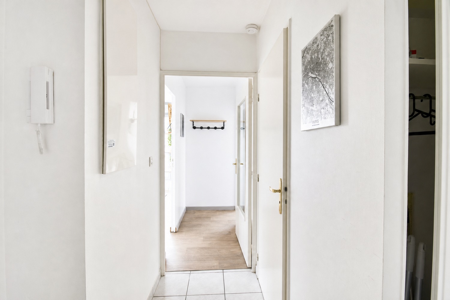 Room of 11 m² fully furnished – LY014