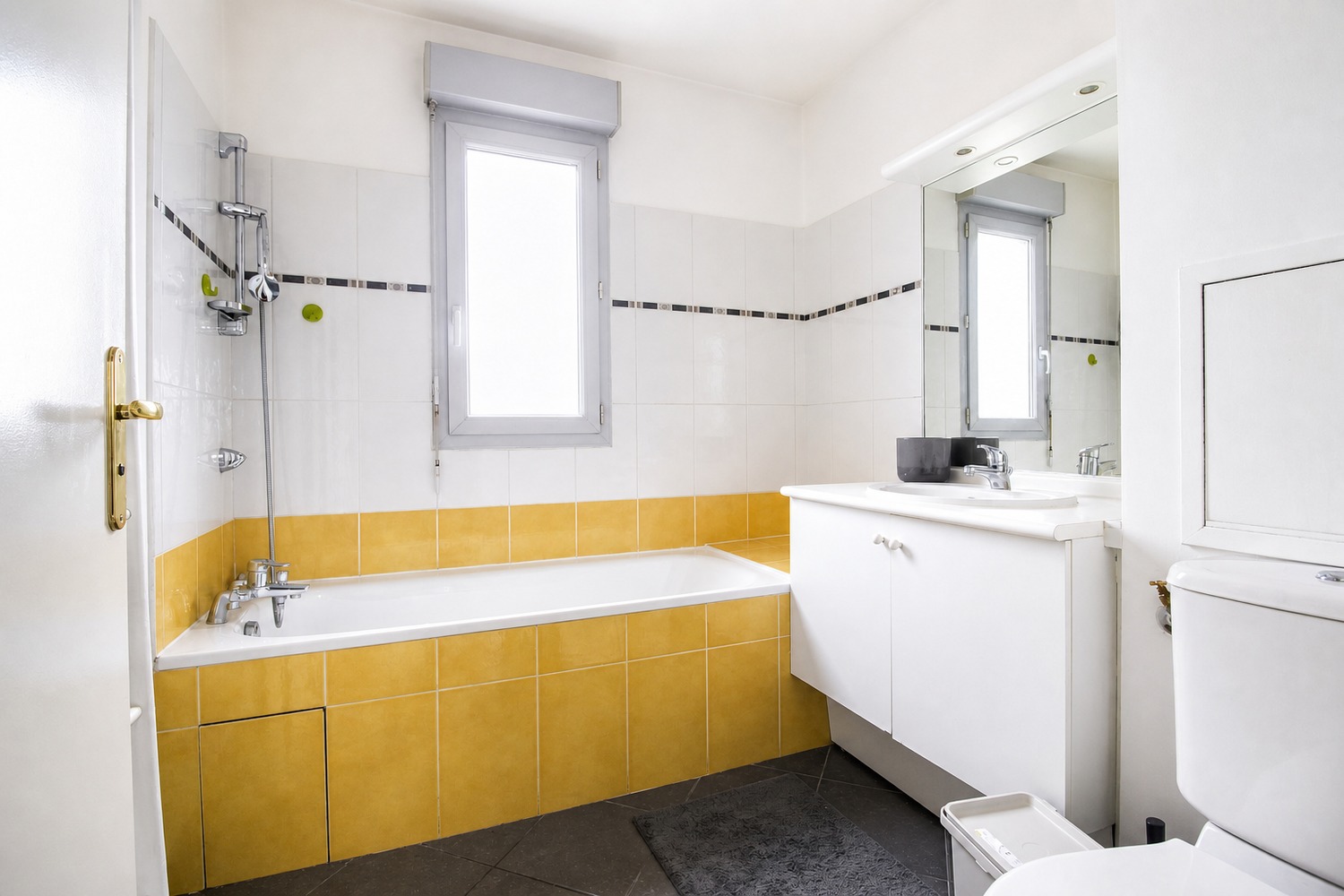 Room of 11 m² fully furnished – LY014