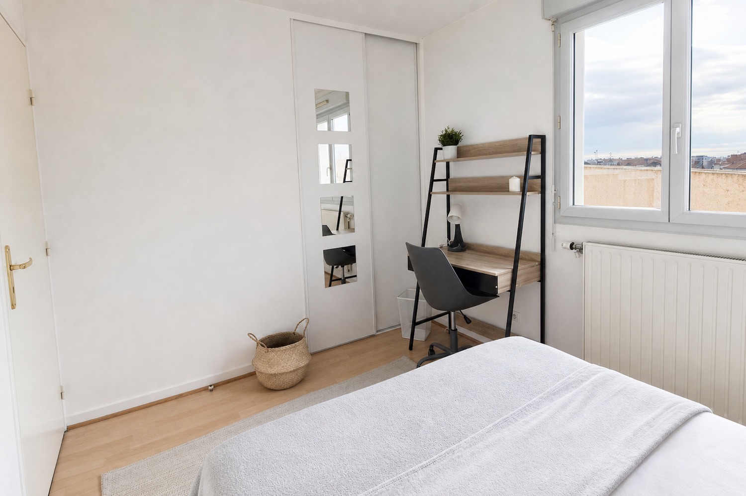 Beautiful and warm room – LY017