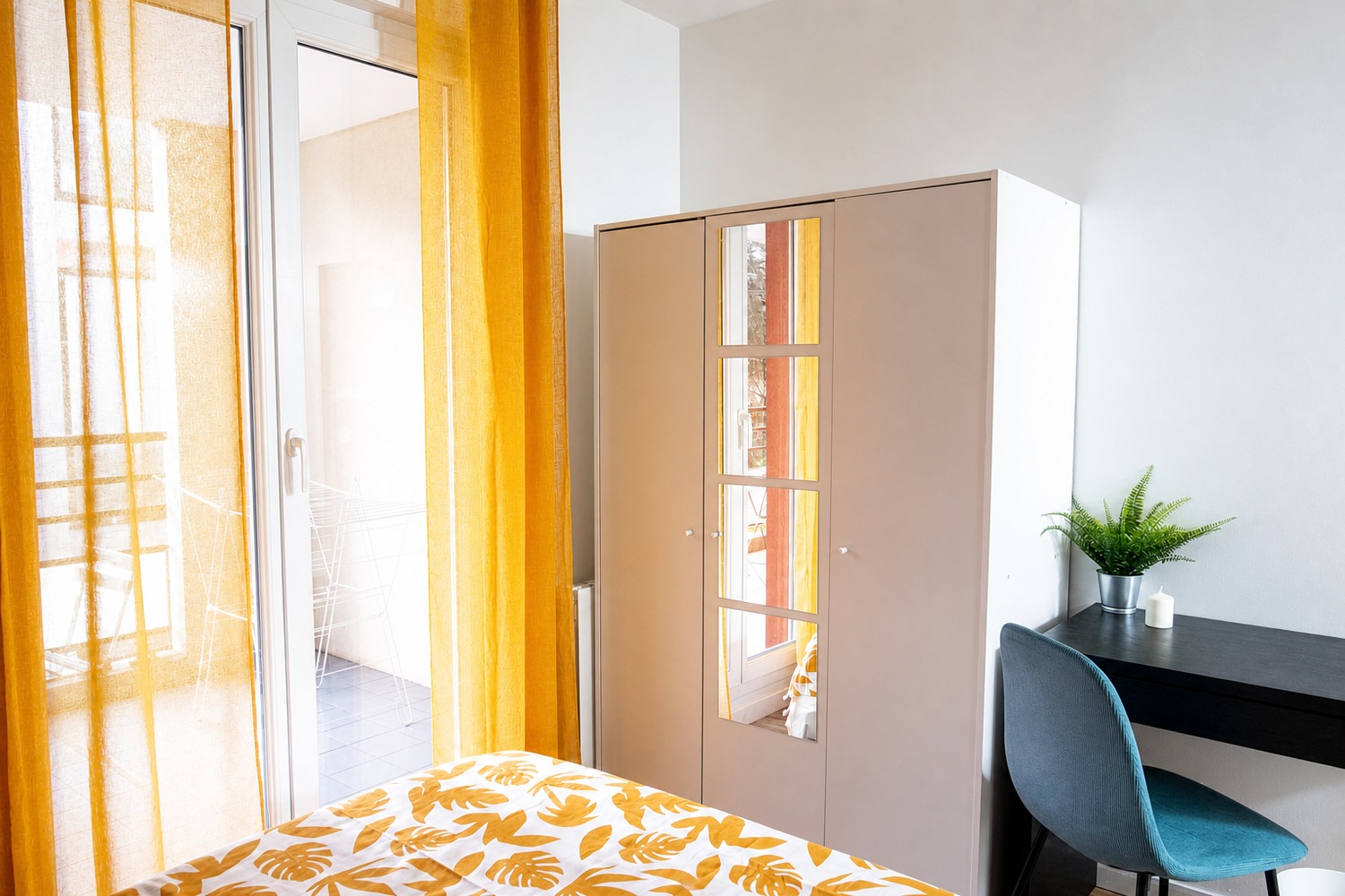 Warm and comfortable room – 12m² – LY010