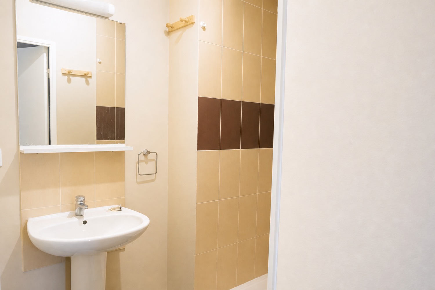 Warm and comfortable room – 12m² – LY010