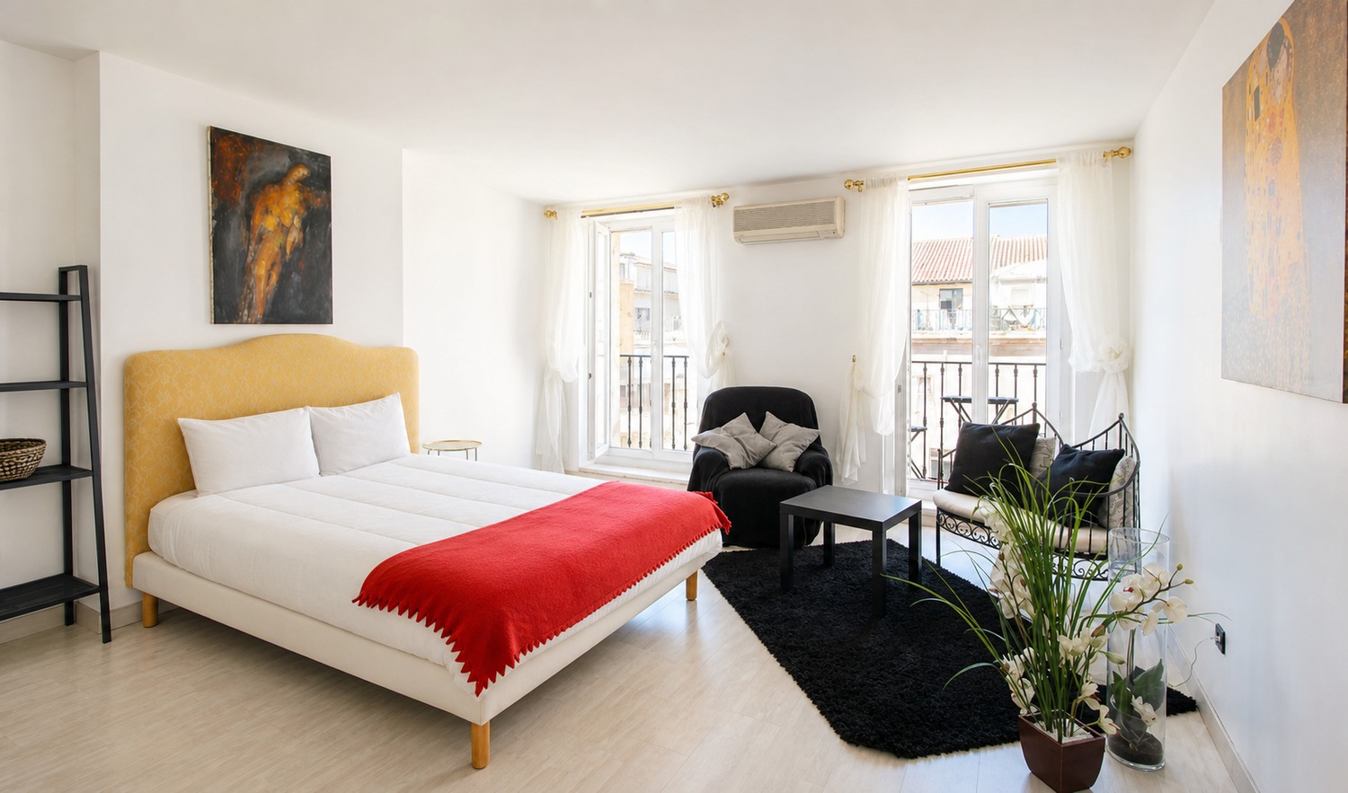 Large suite with bathroom – 40m² – MA8