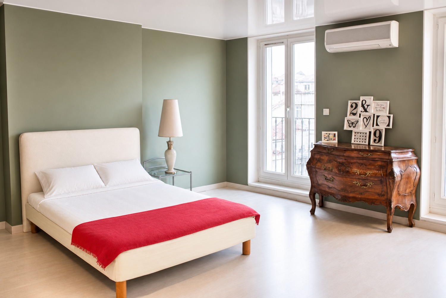 Very spacious room – 25m² – MA10
