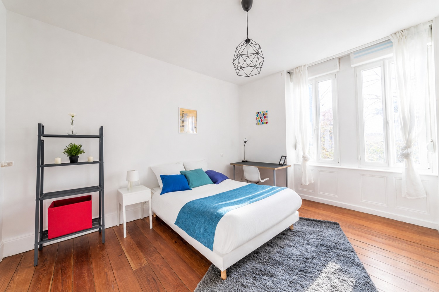 Large and bright bedroom – 20m² – ST38
