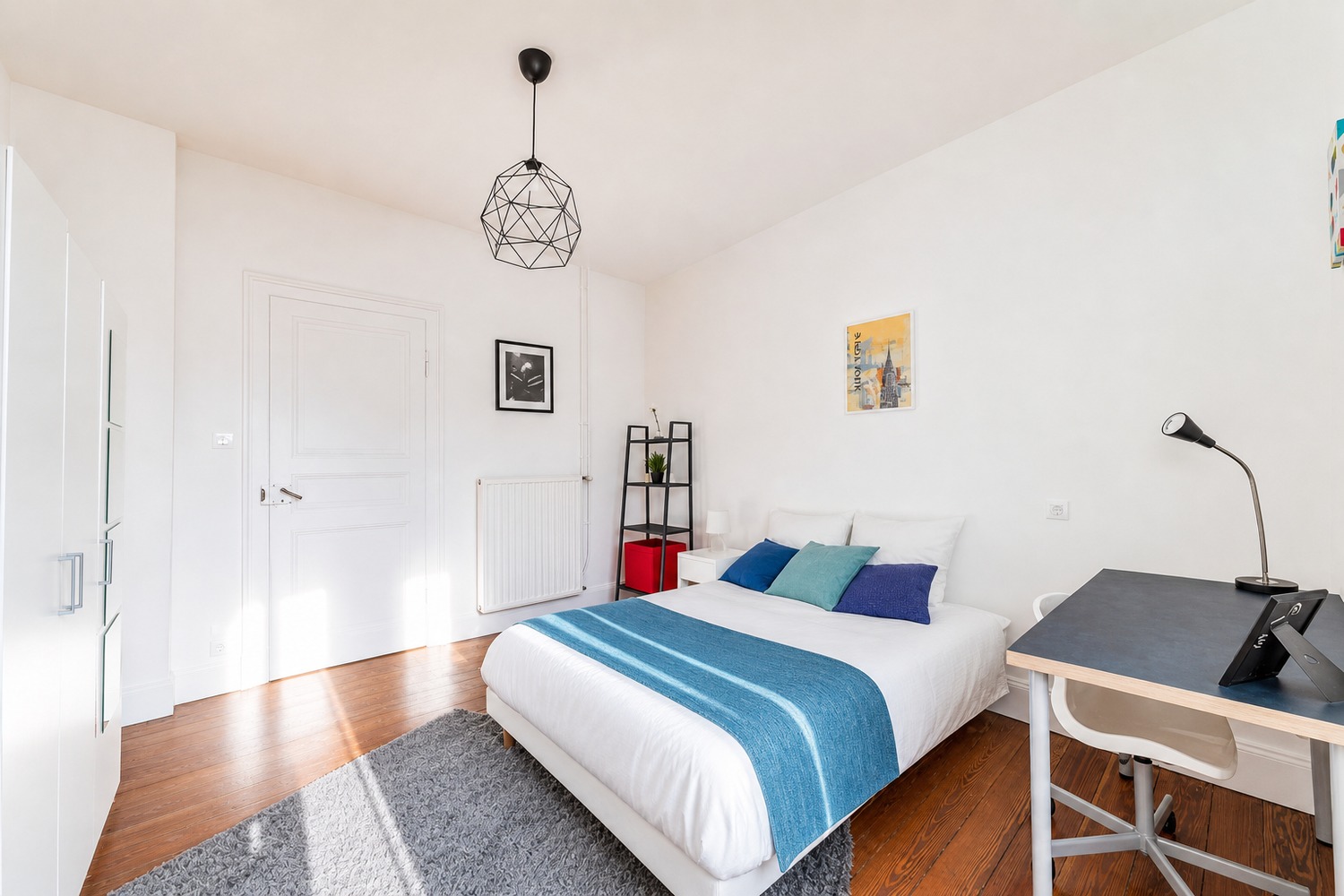 Large and bright bedroom – 20m² – ST38