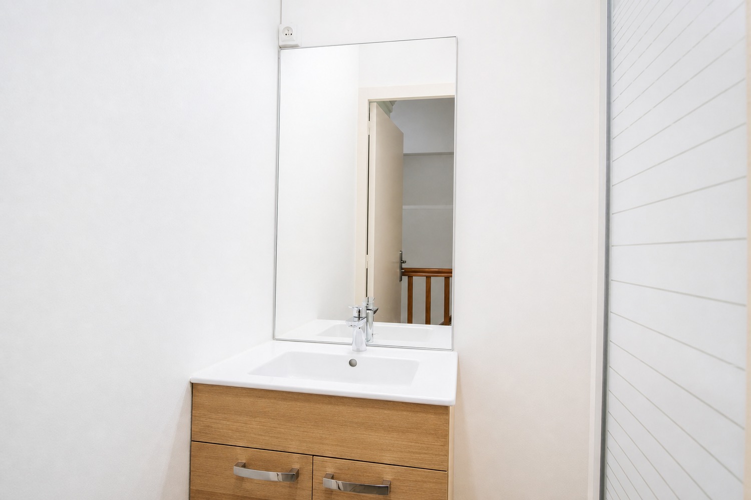 Bright and cosy room – 12m² – LY04
